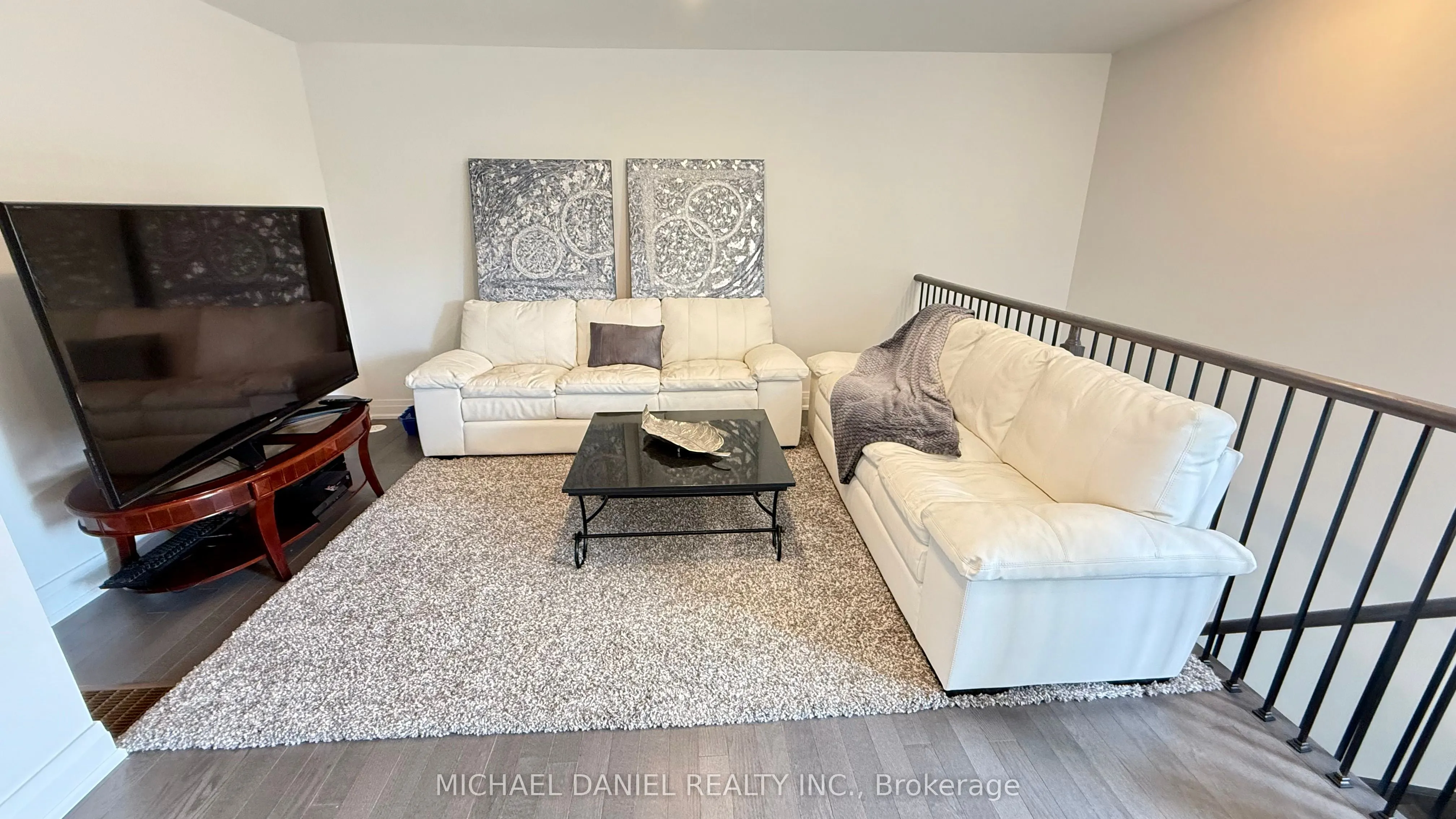 571 New England Court