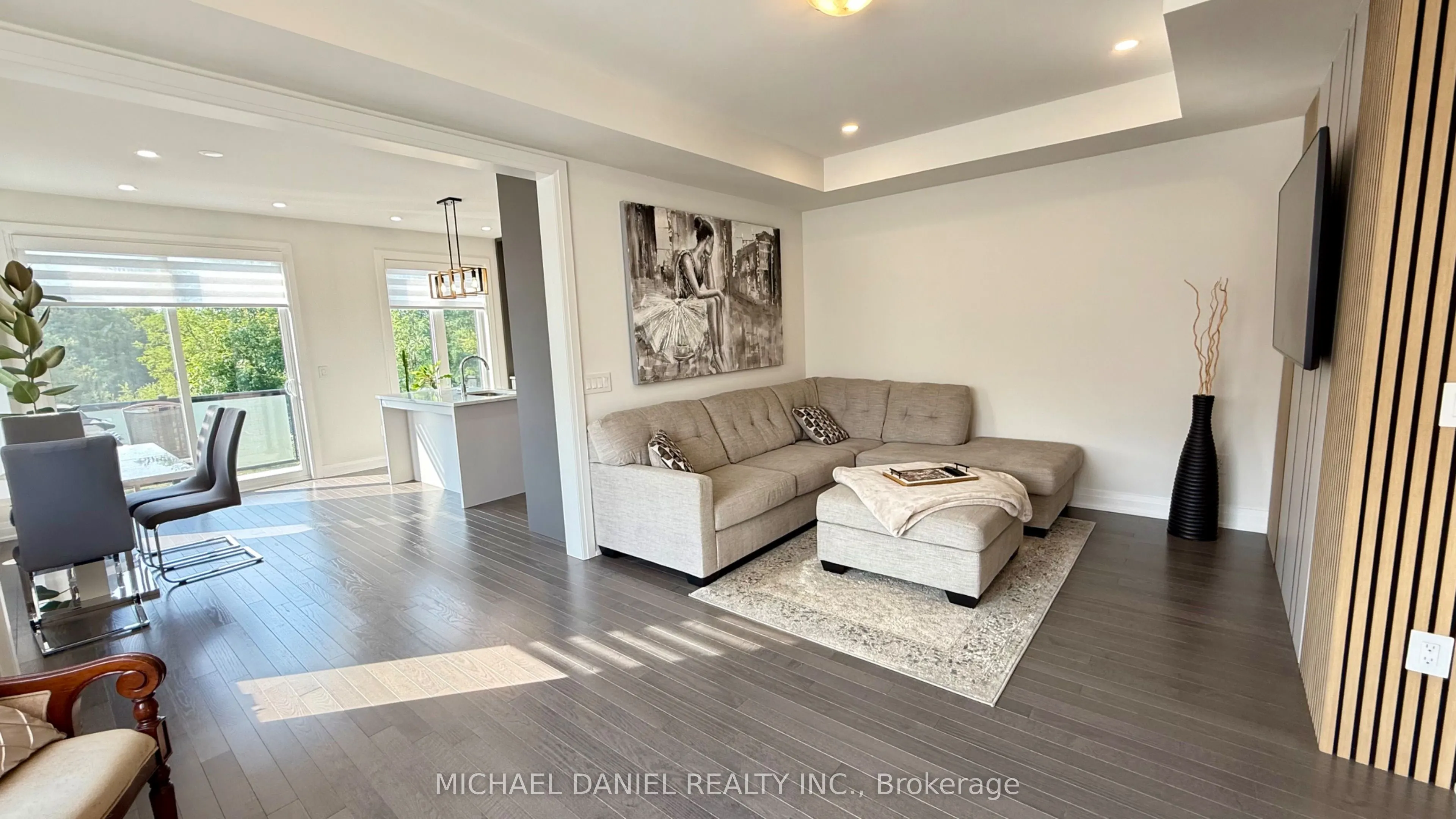 571 New England Court