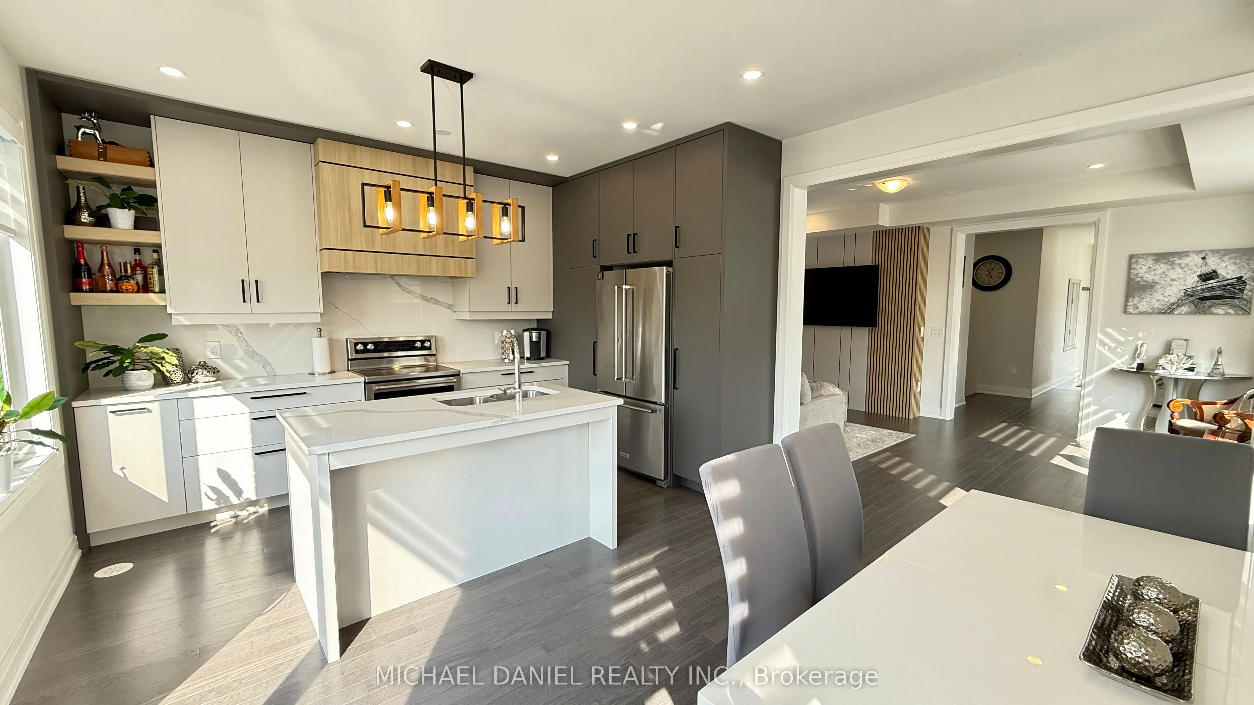 571 New England Court