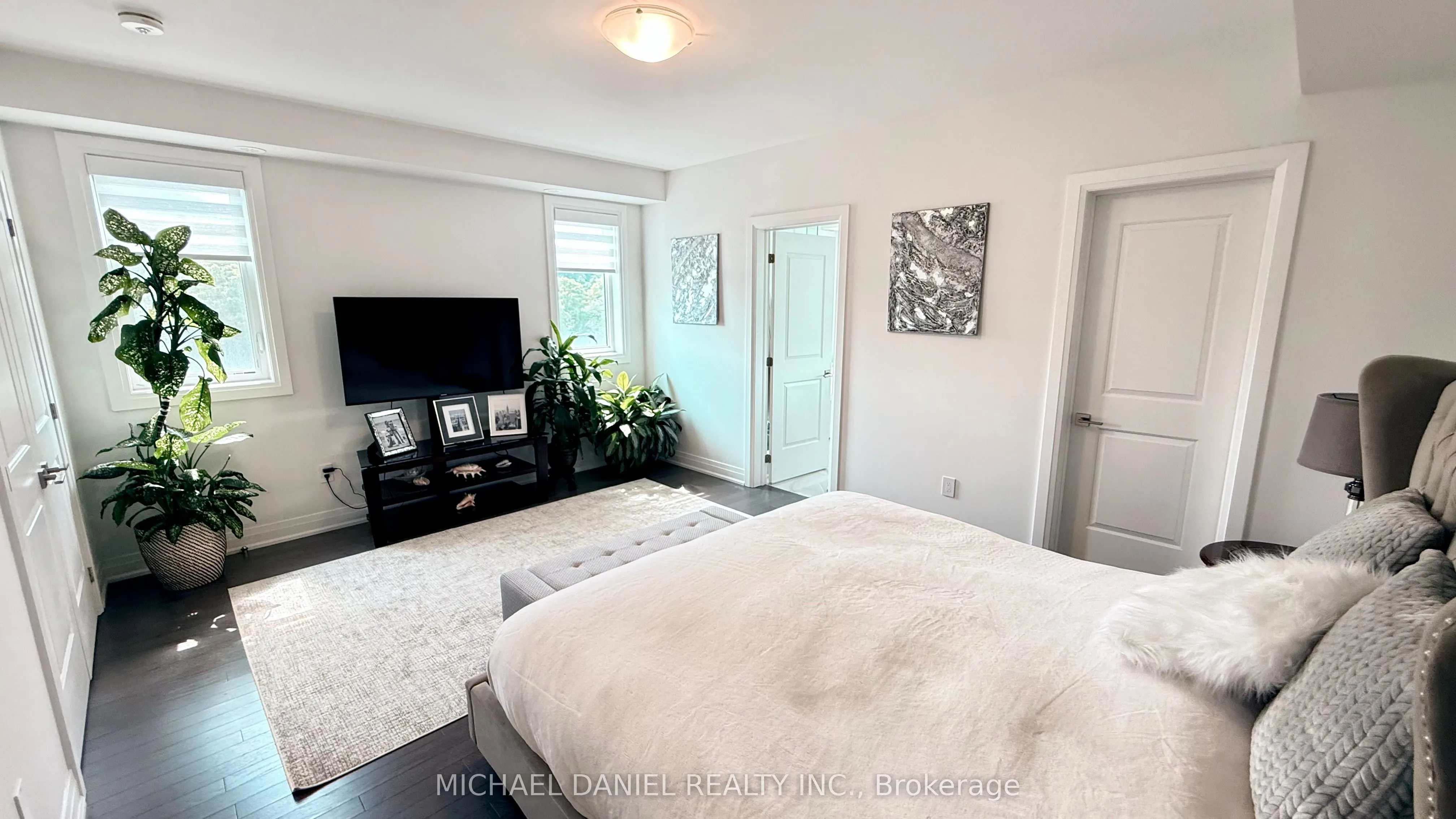 571 New England Court