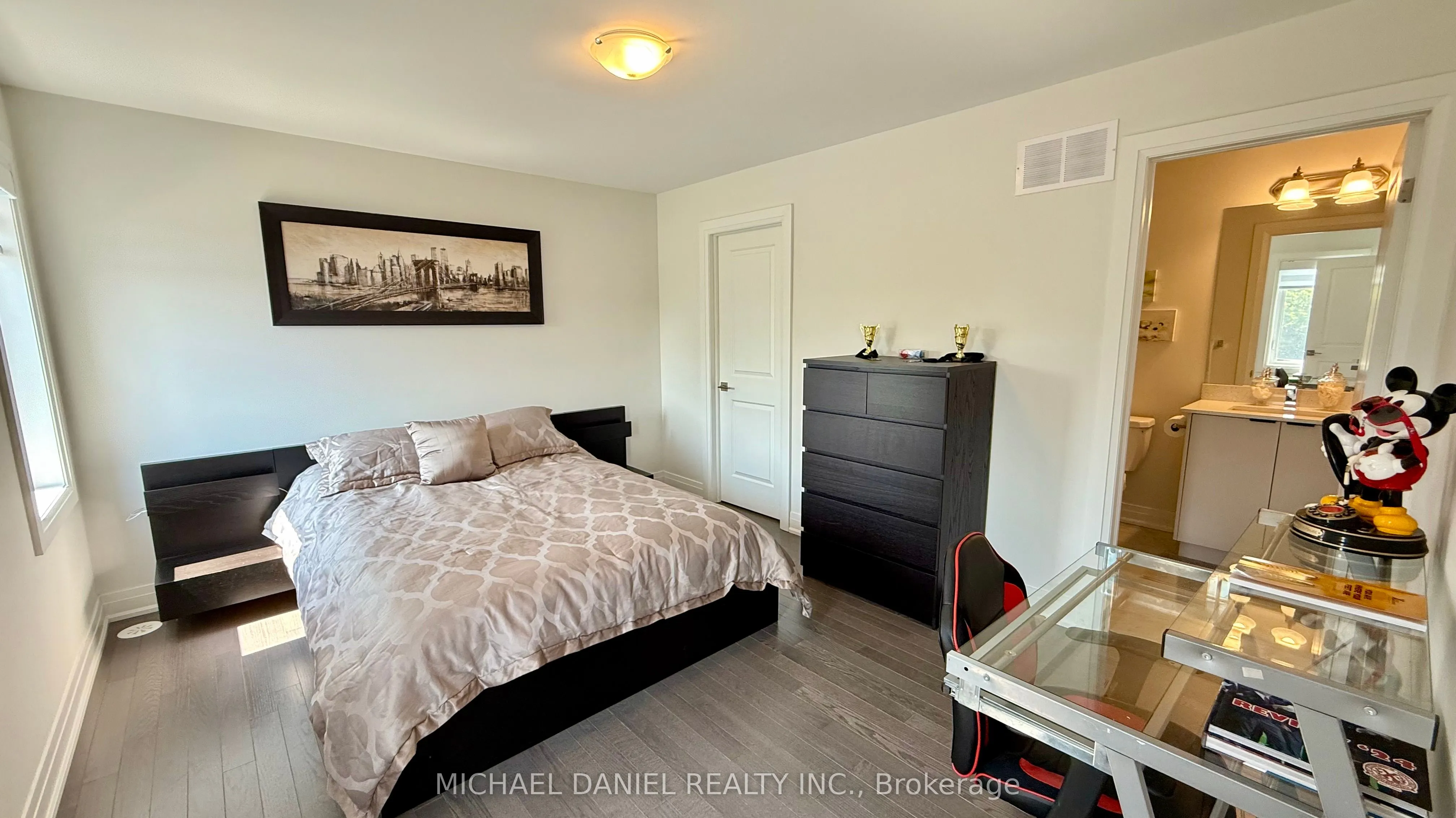 571 New England Court