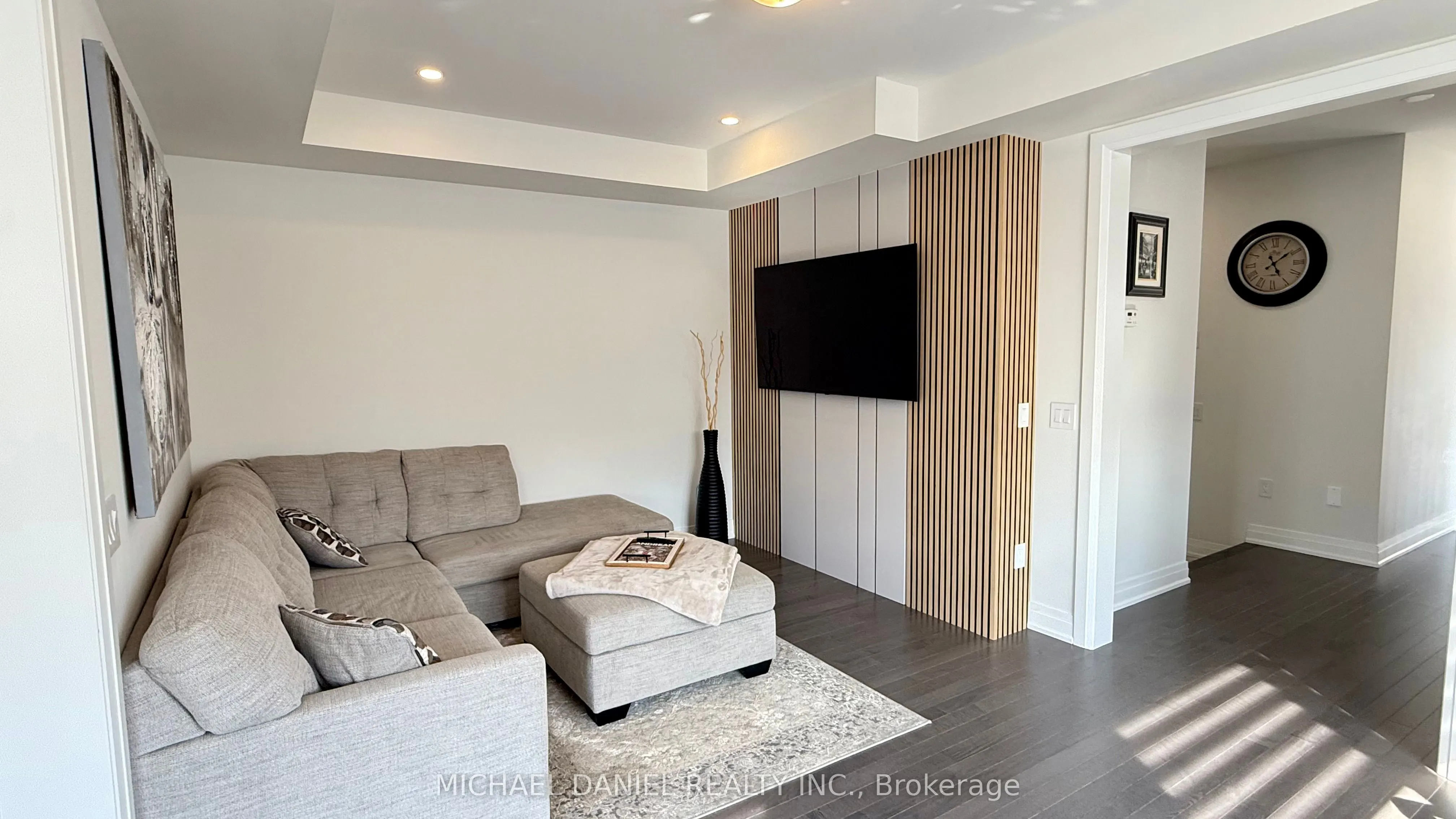 571 New England Court