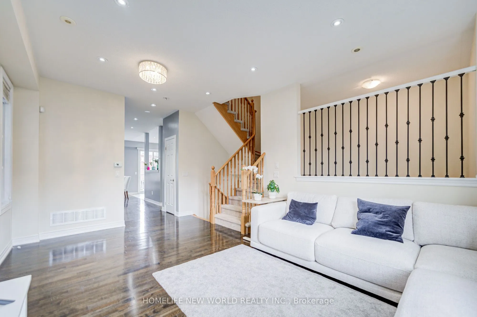 14 Highbury Court