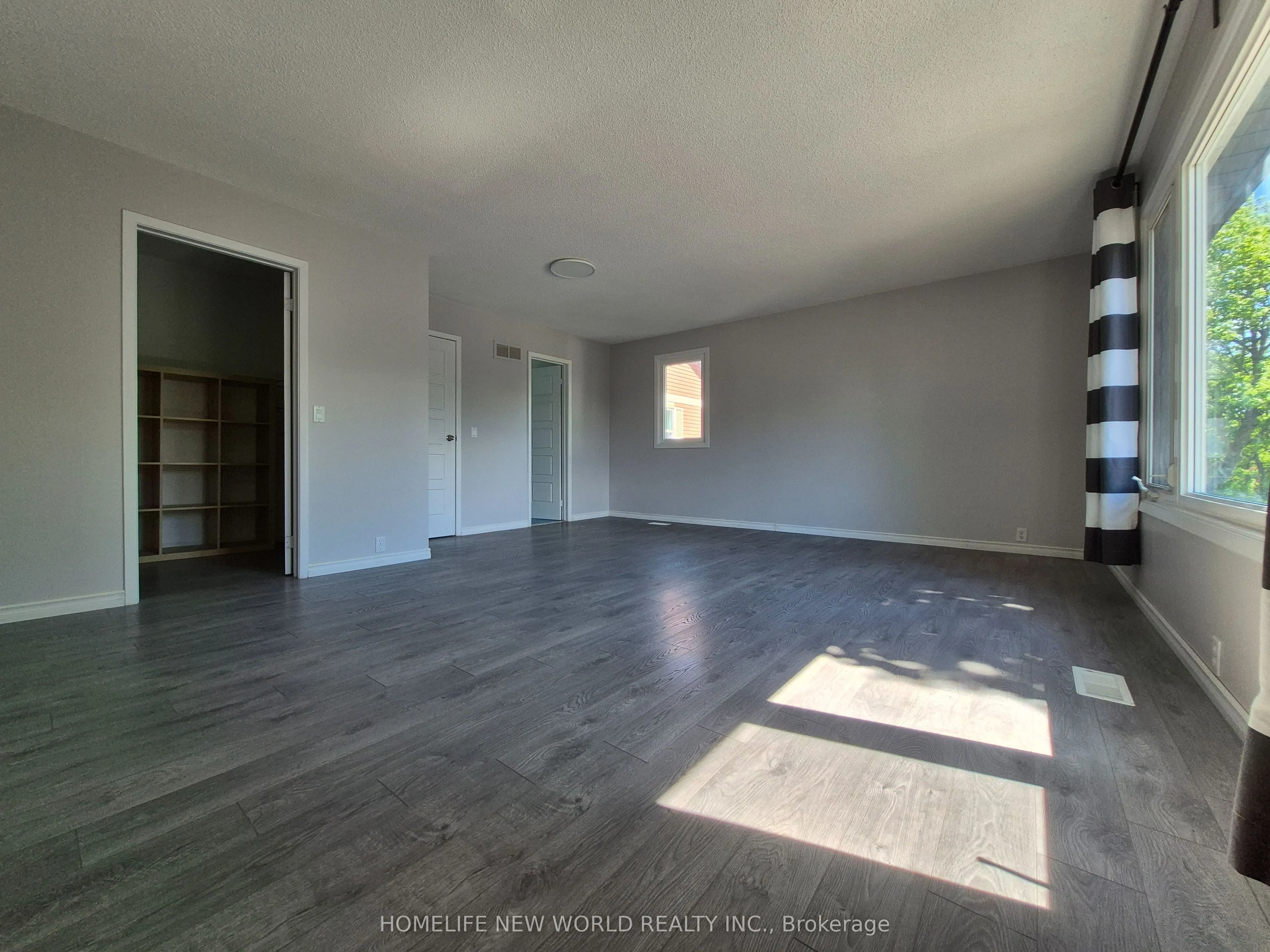 88 Madsen Crescent