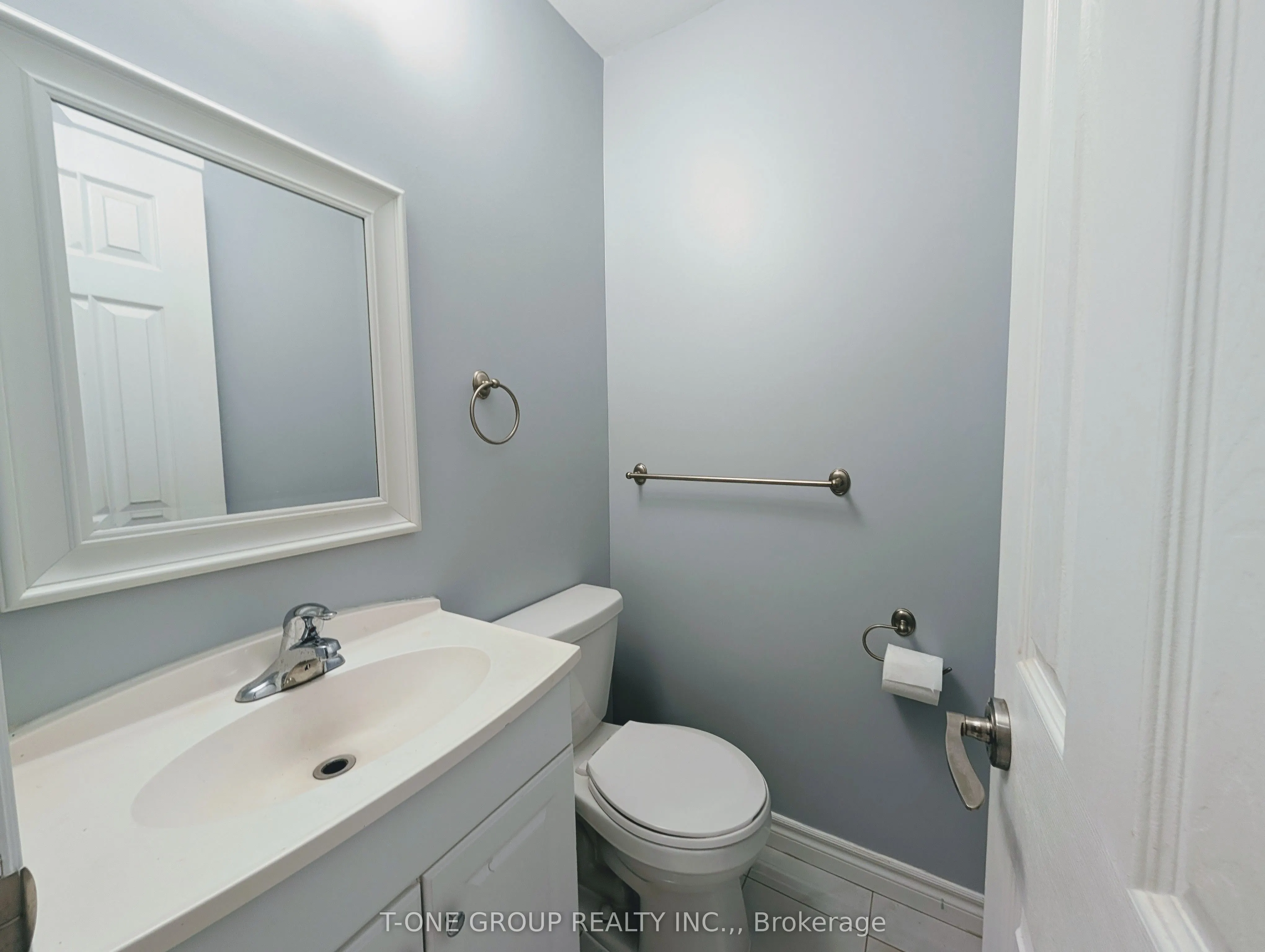 8 Camelot Way, #99