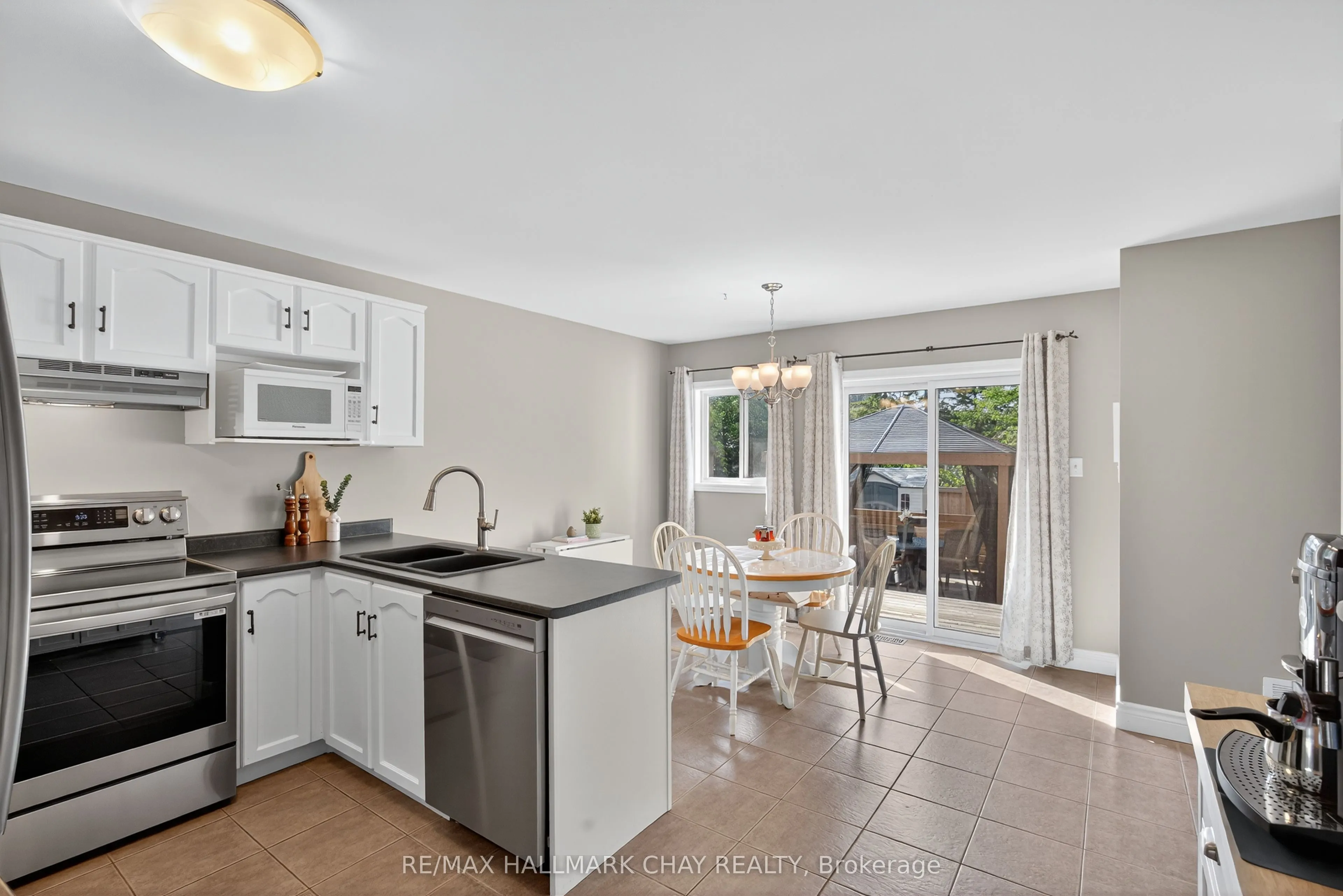 291 Parkwood Avenue