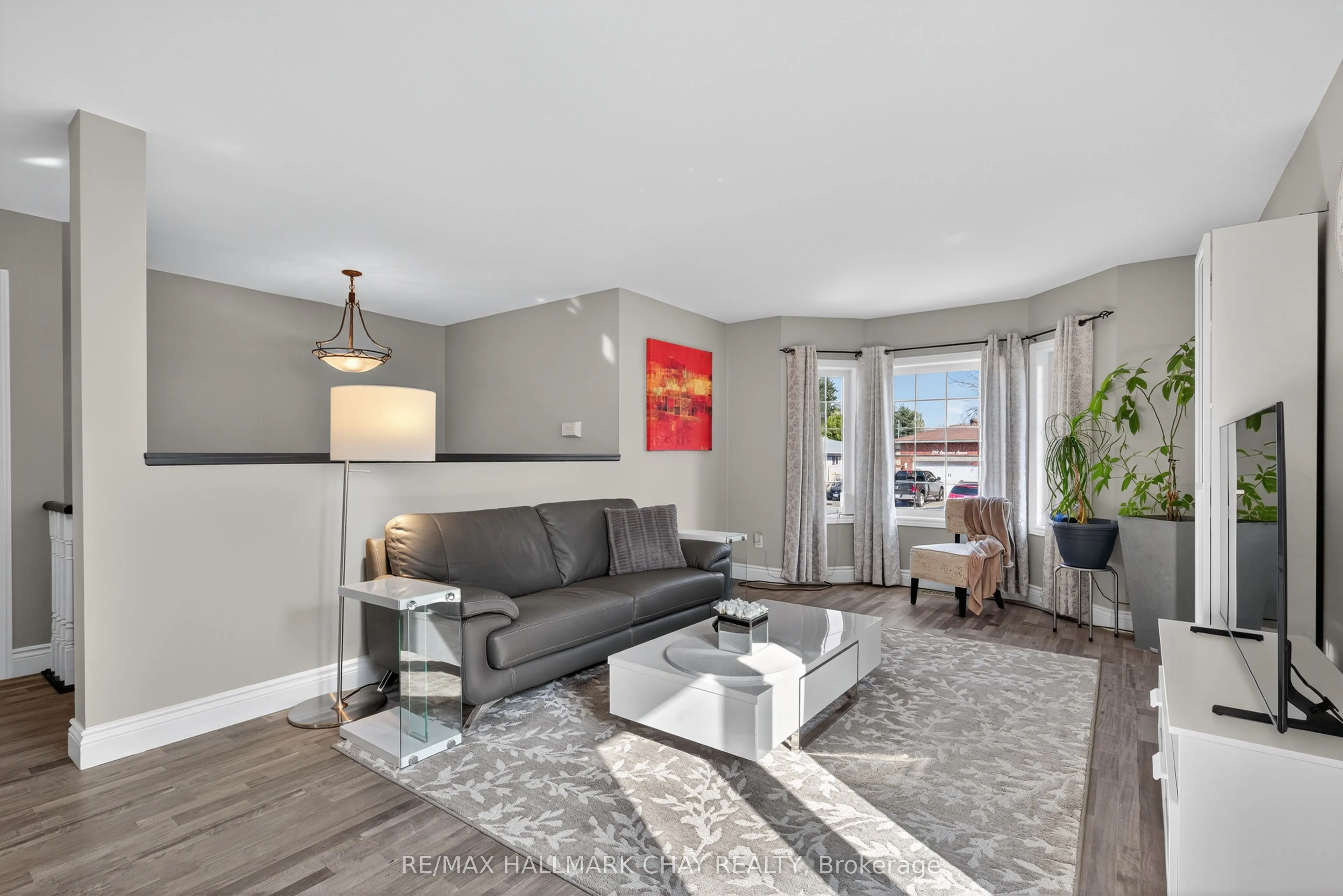 291 Parkwood Avenue