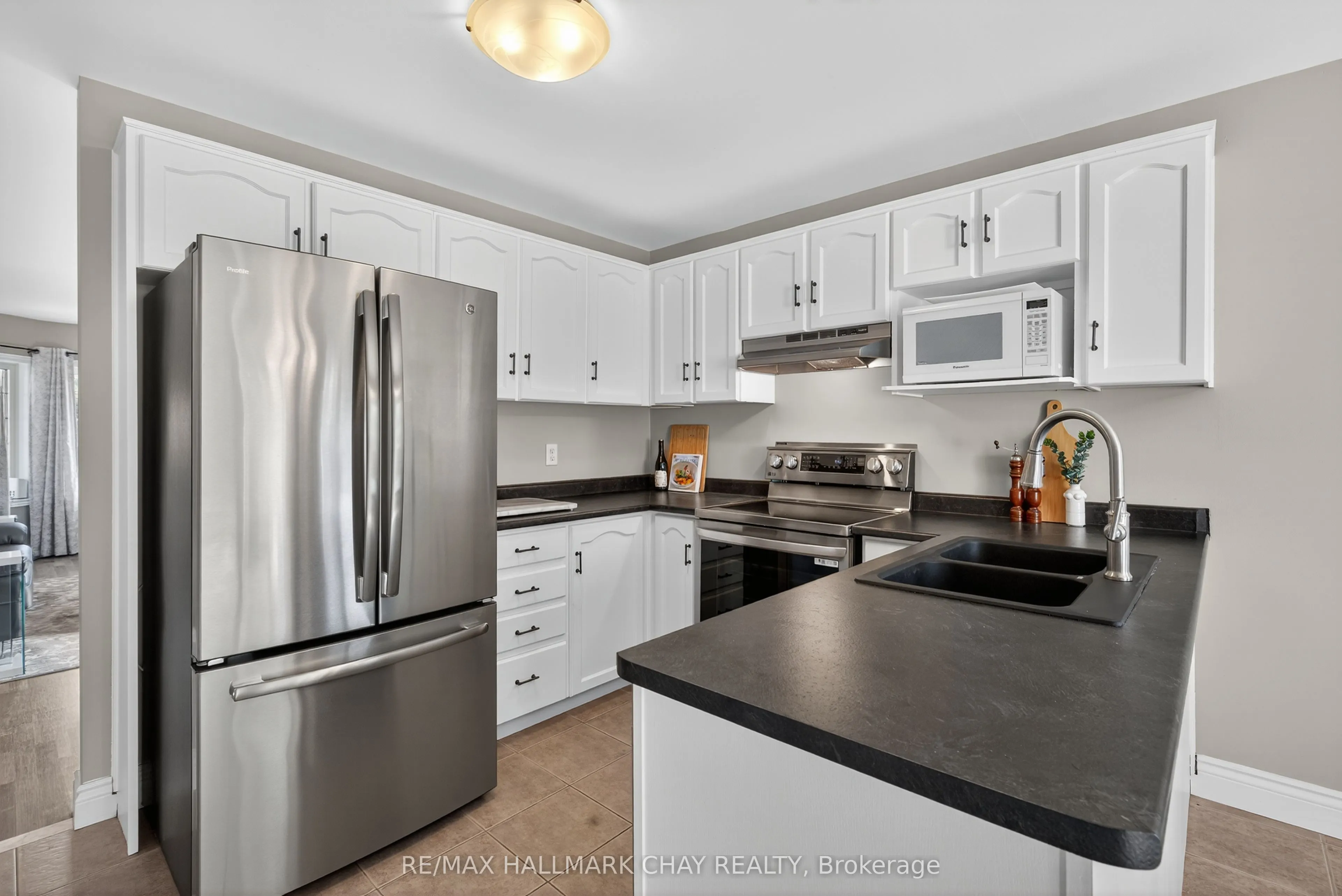 291 Parkwood Avenue