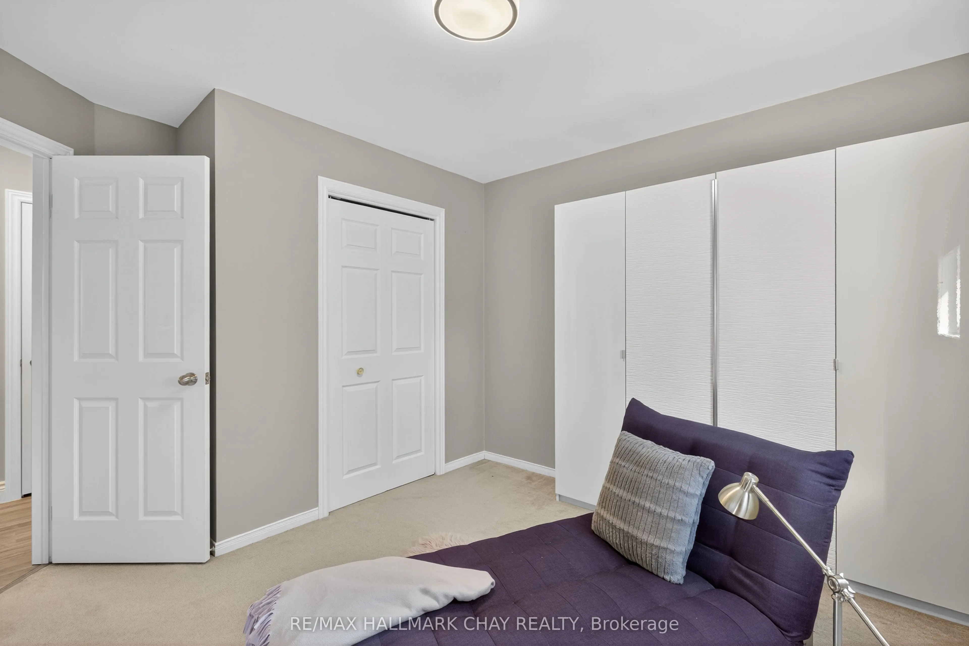 291 Parkwood Avenue