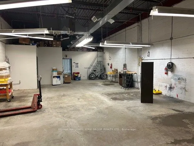 220 Industrial Parkway S, #17