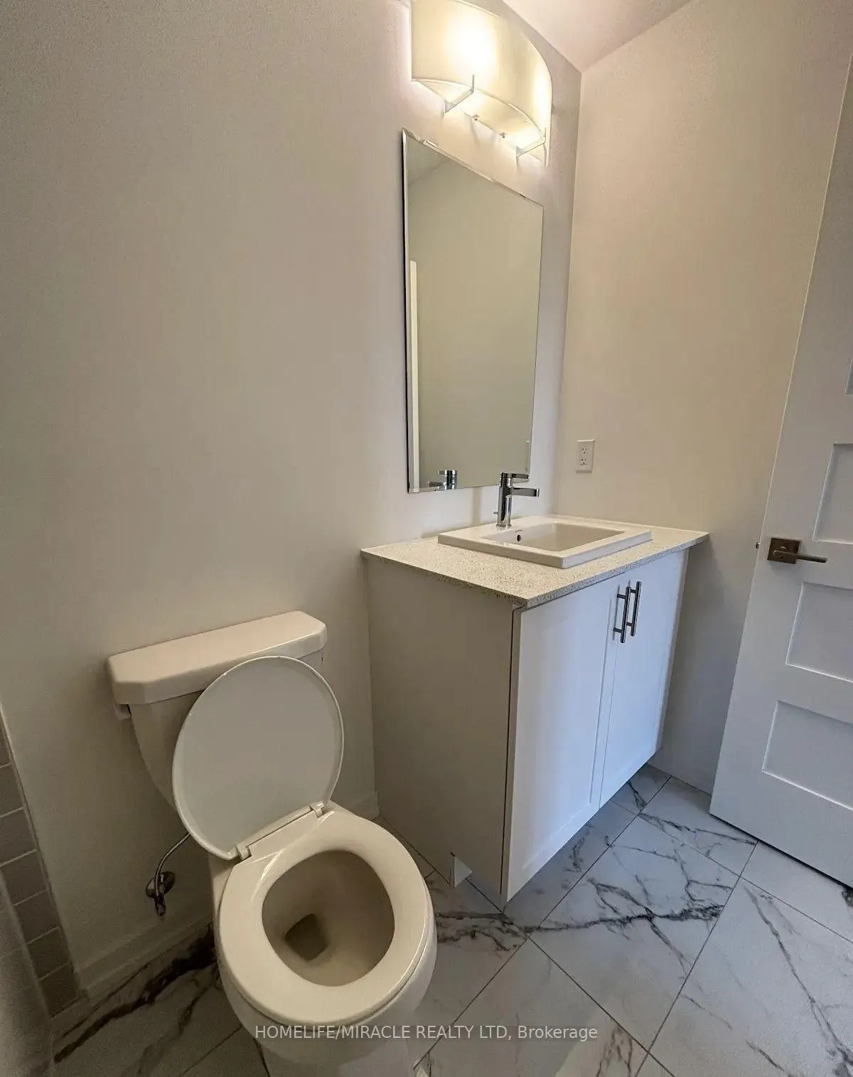 17 Lytham Green Circle, #26