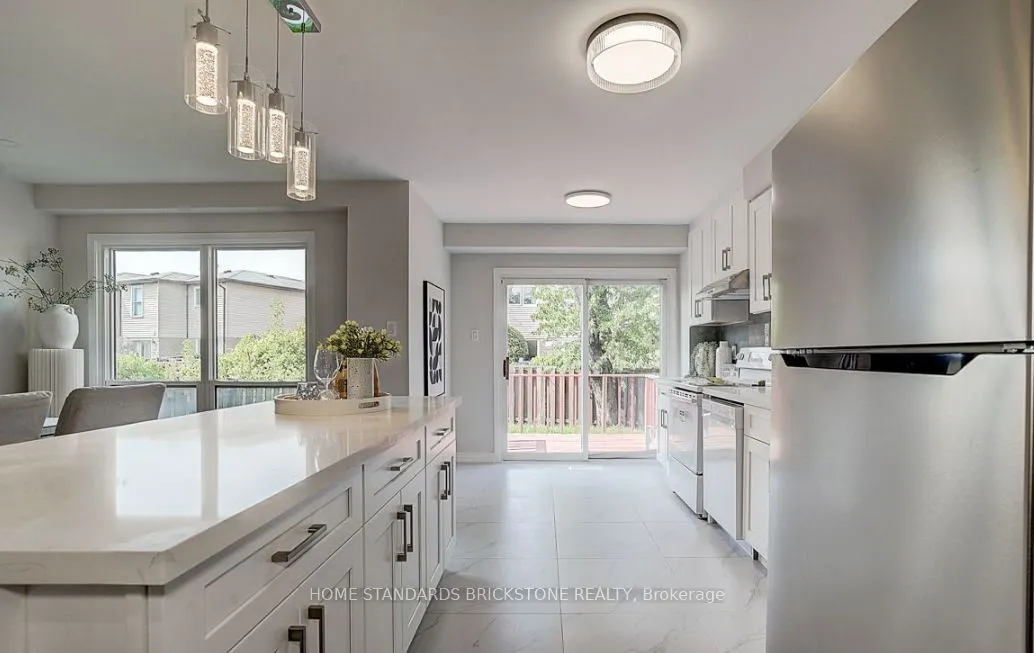 24 Barrington Crescent, #Main Floor