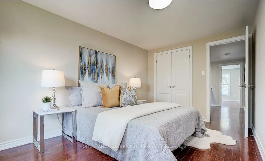24 Barrington Crescent, #Main Floor