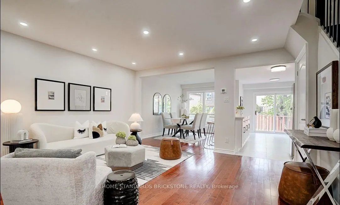 24 Barrington Crescent, #Main Floor