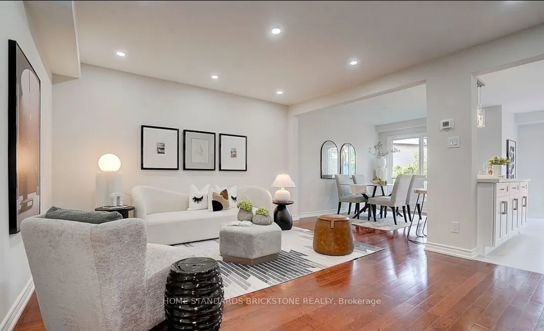 24 Barrington Crescent, #Main Floor