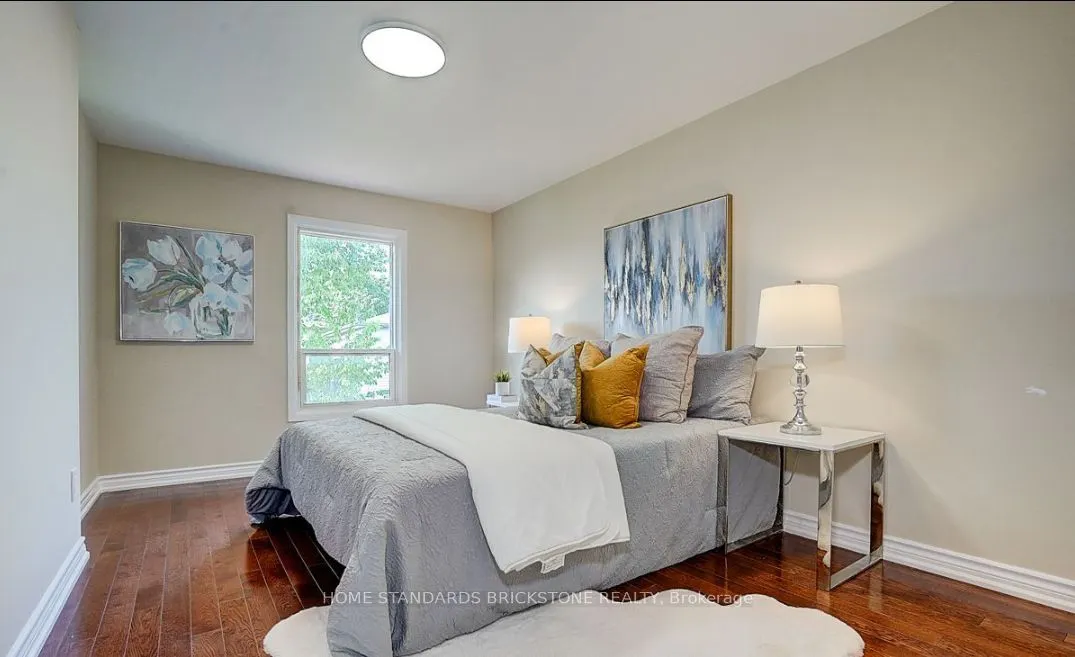 24 Barrington Crescent, #Main Floor