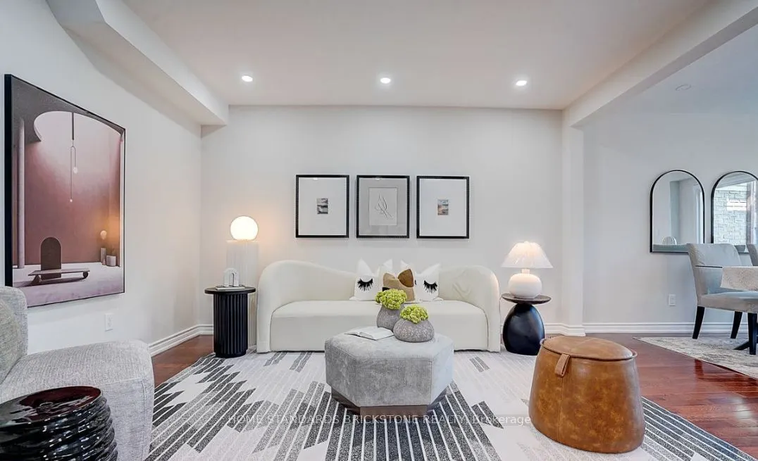 24 Barrington Crescent, #Main Floor