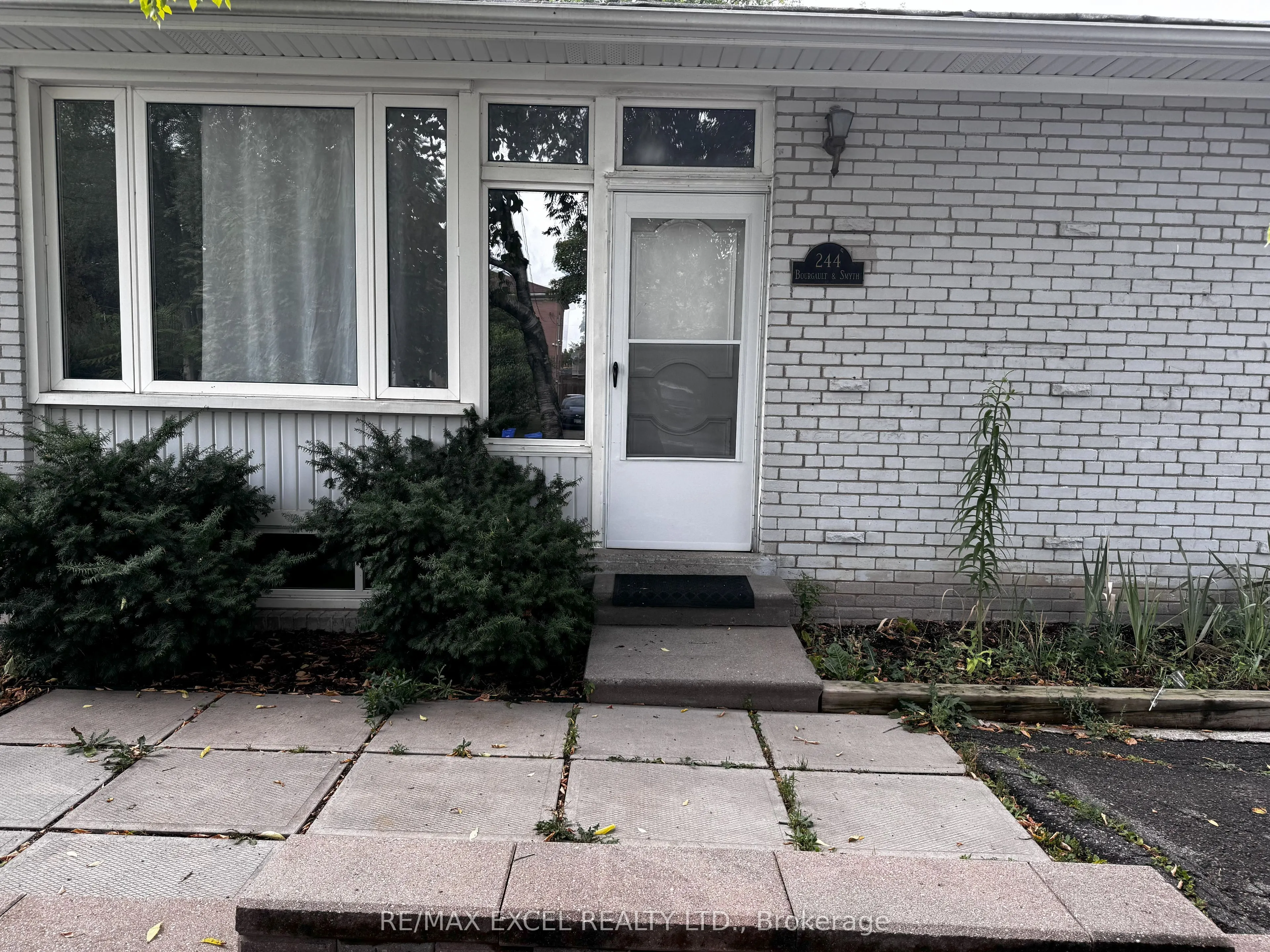 244 Demaine Crescent