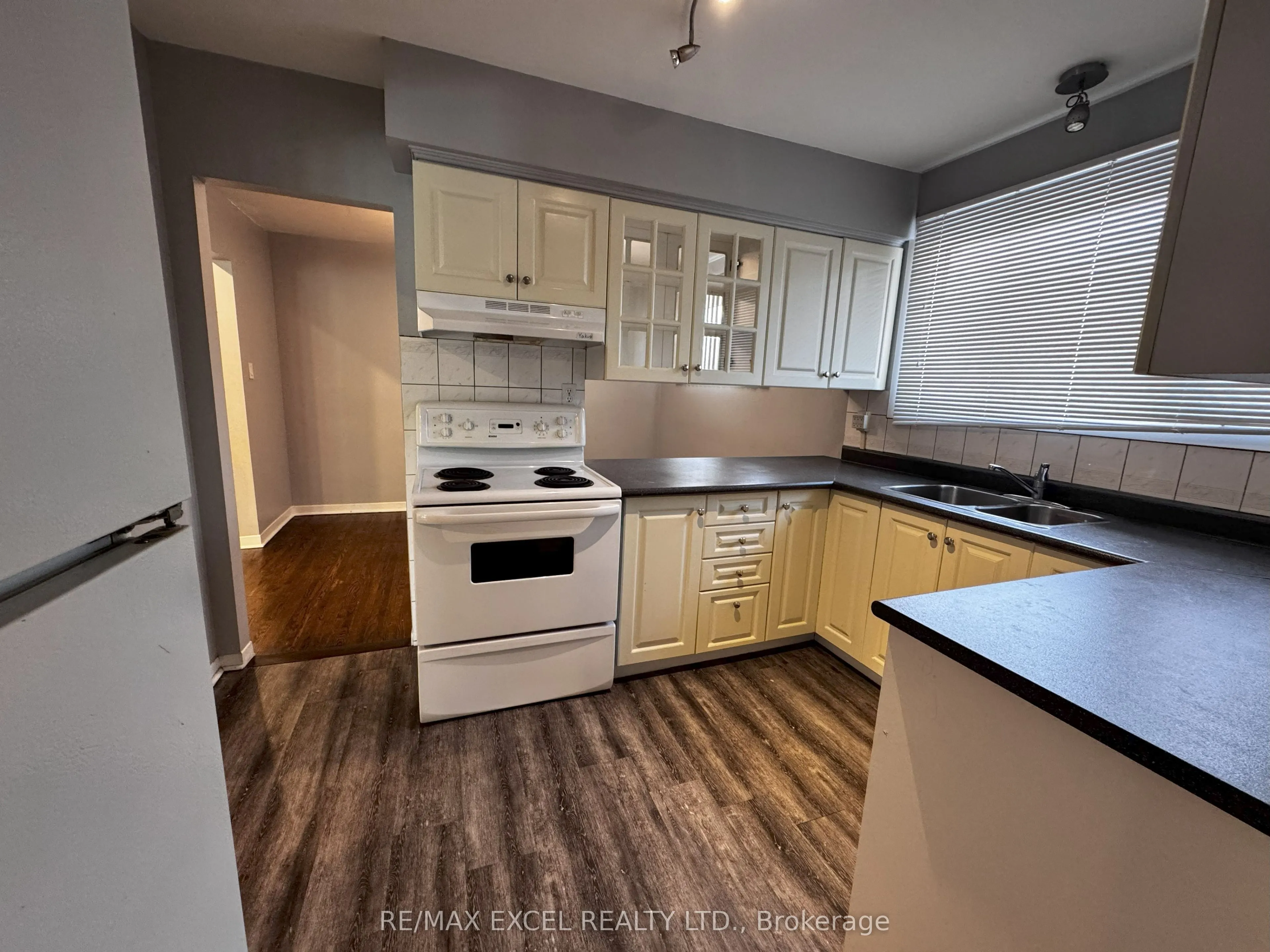 244 Demaine Crescent