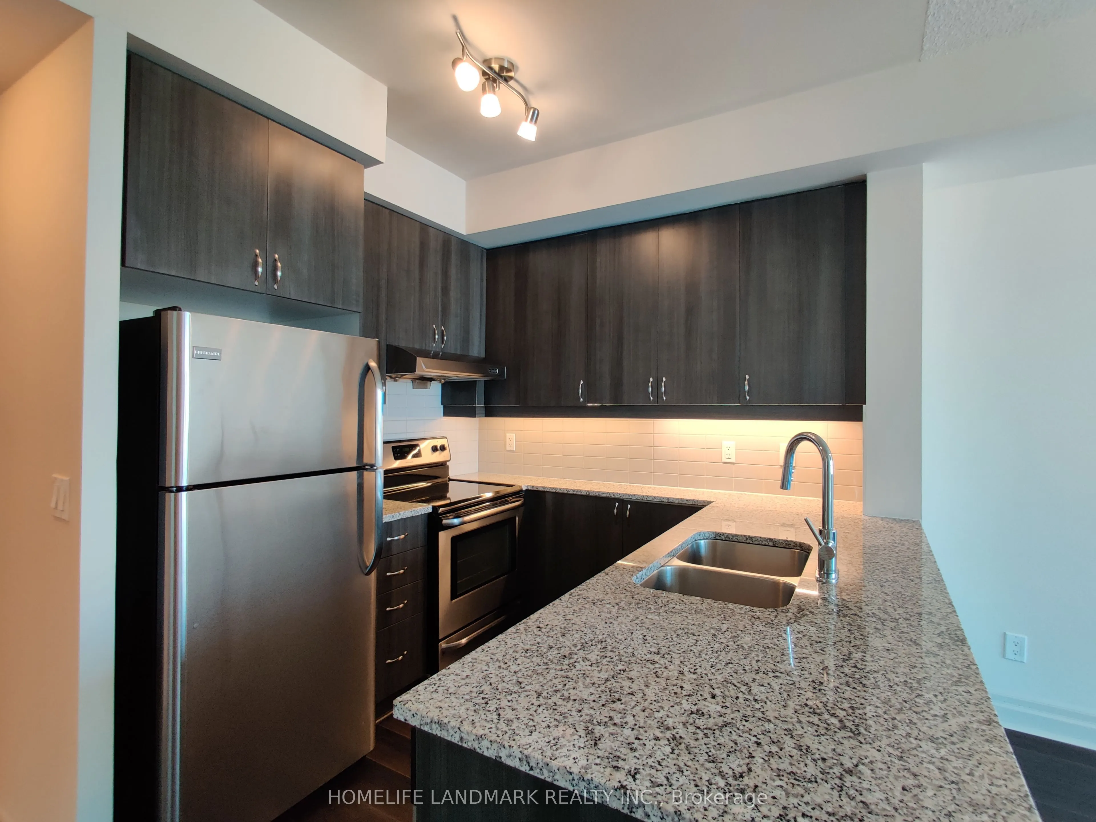 8110 Birchmount Road, #803