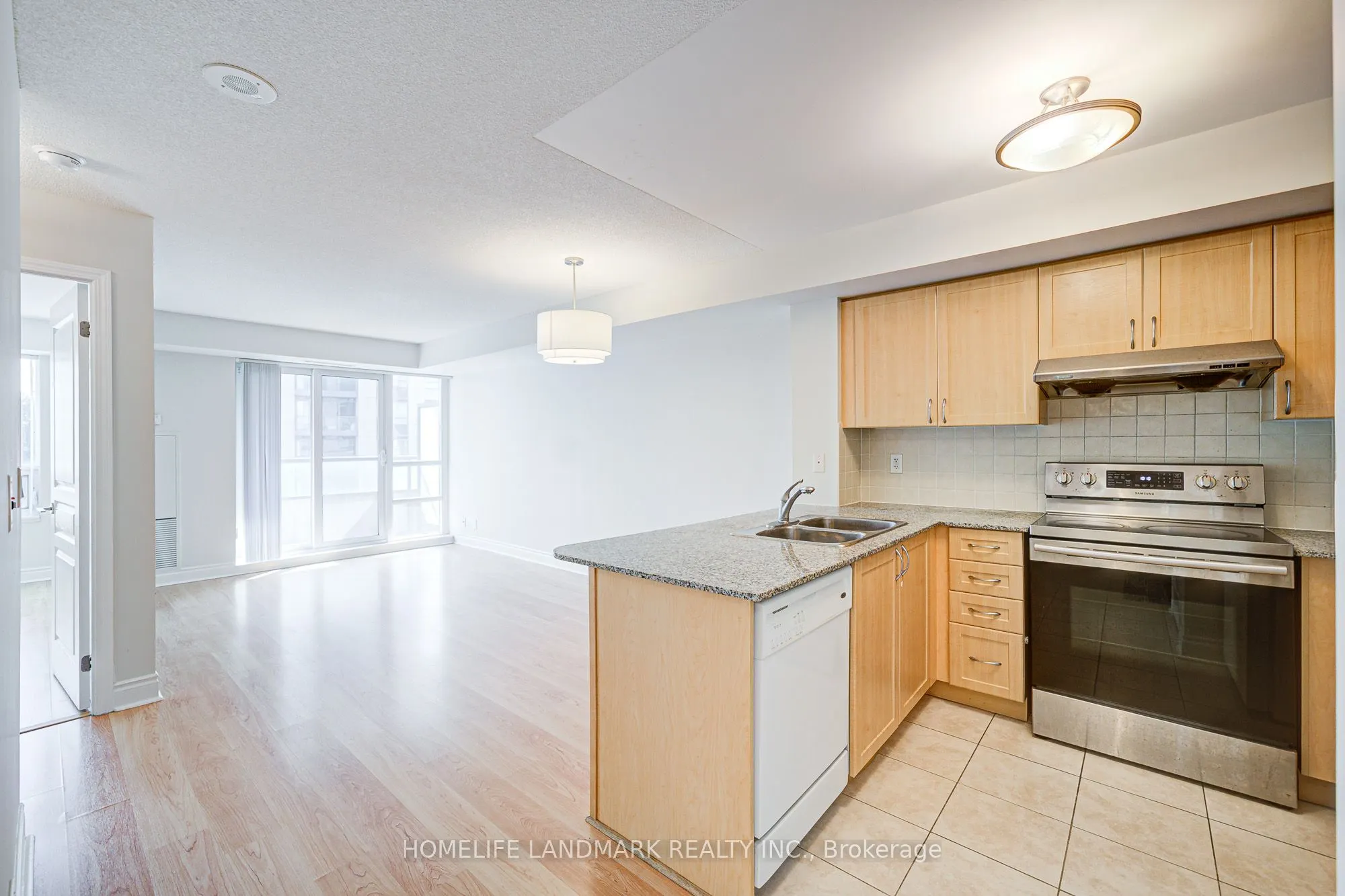 75 South Town Centre Boulevard, #311