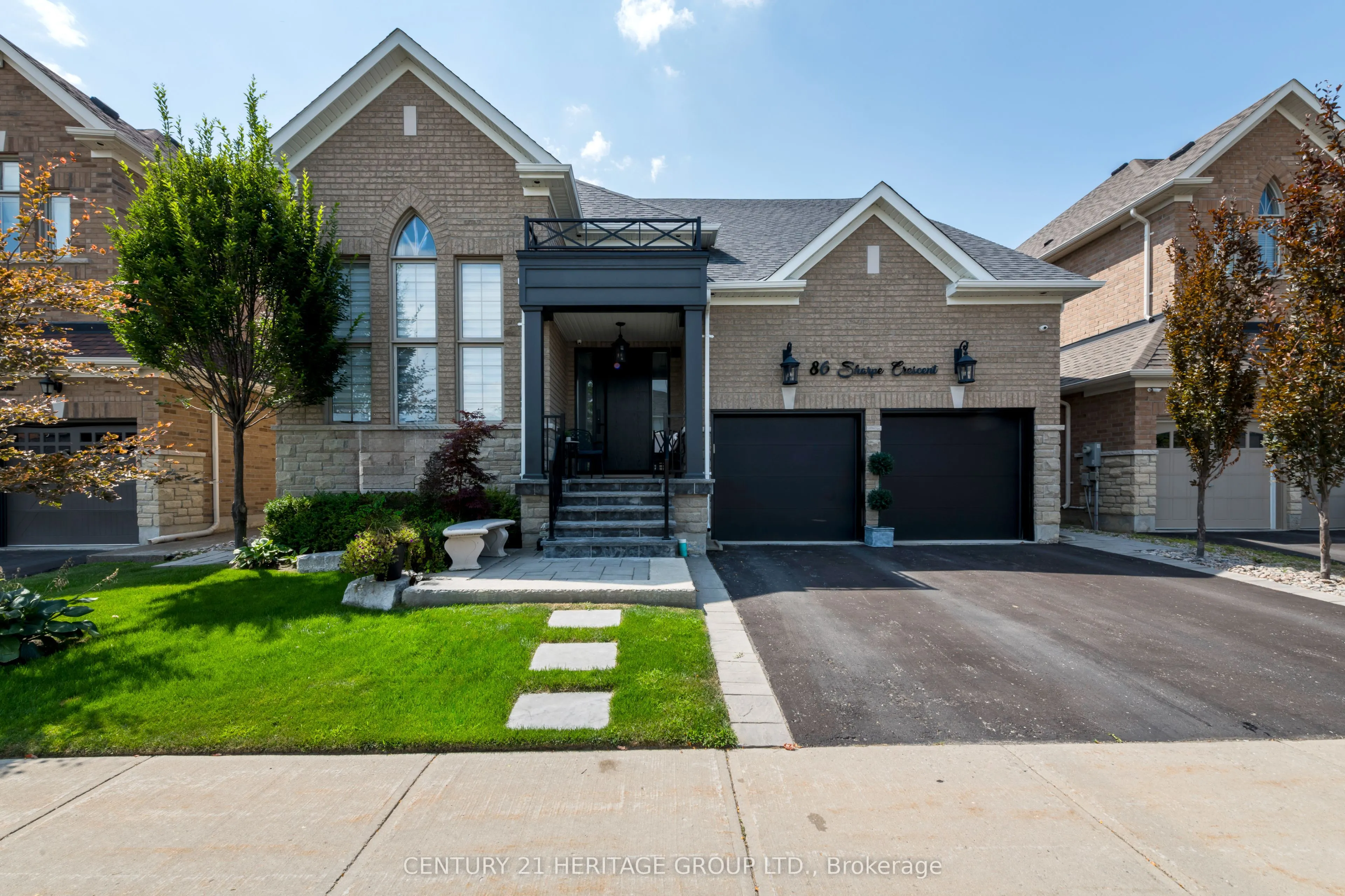 86 Sharpe Crescent