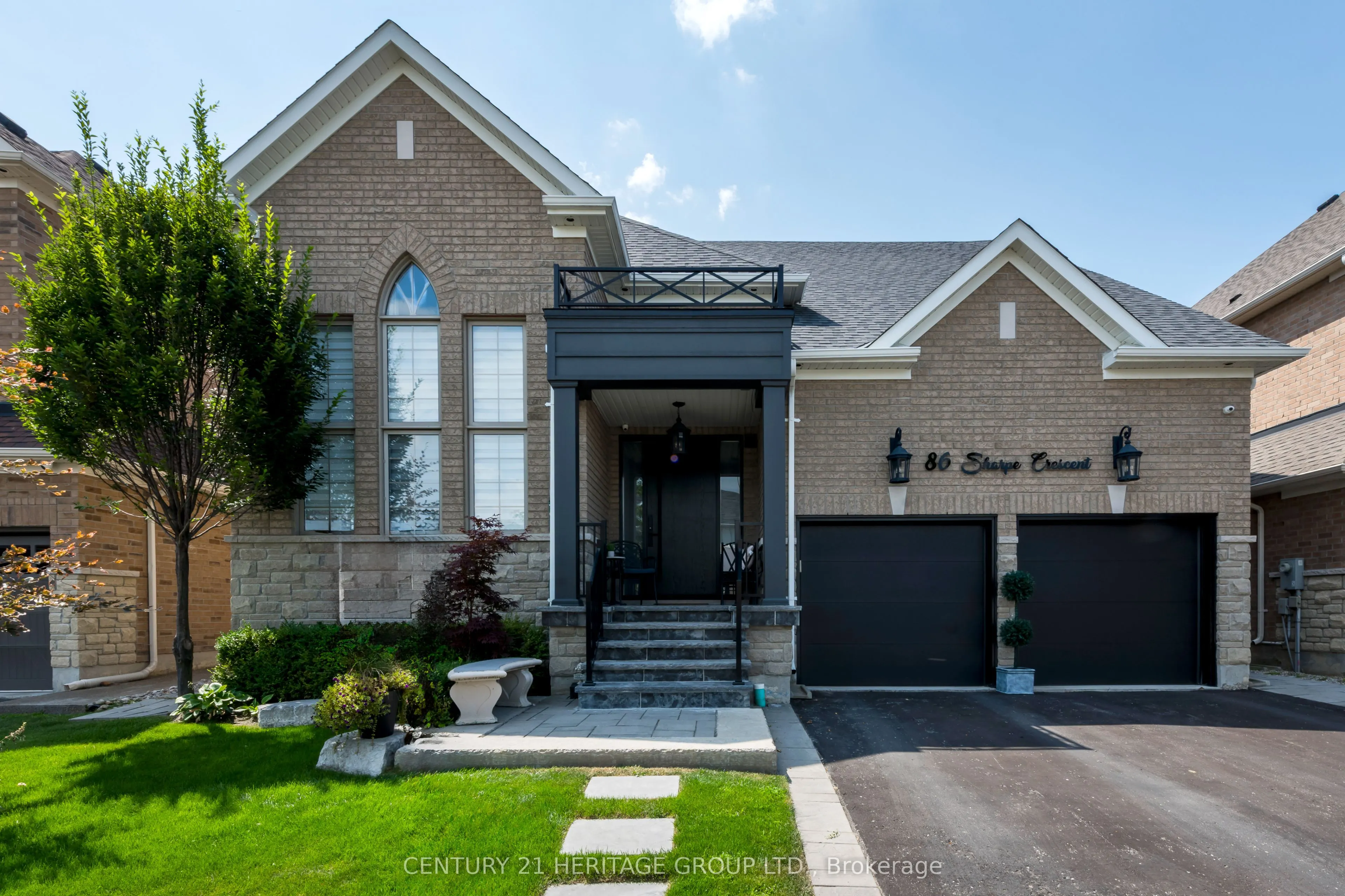 86 Sharpe Crescent