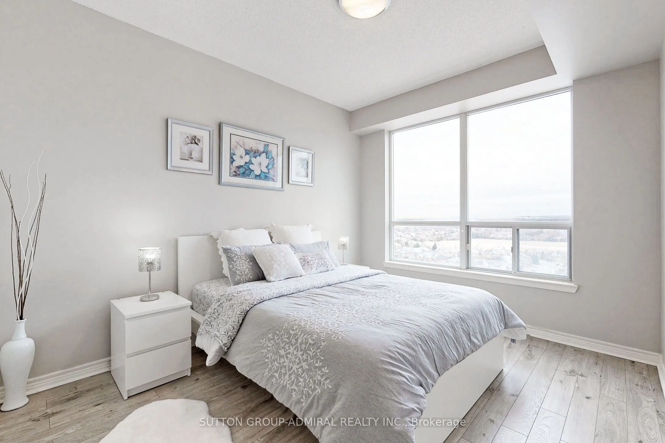 15 North Park Road, #1606