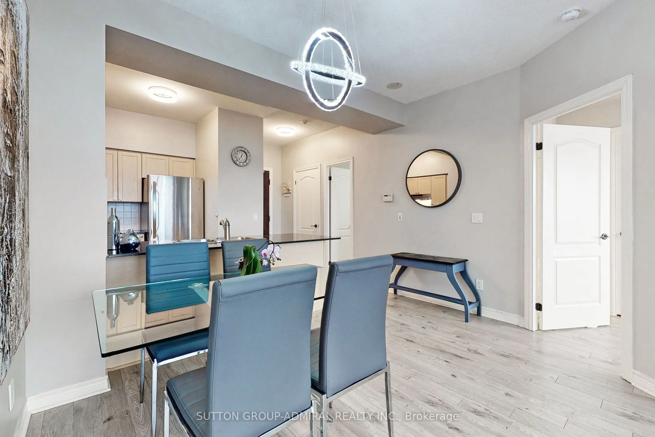 15 North Park Road, #1606