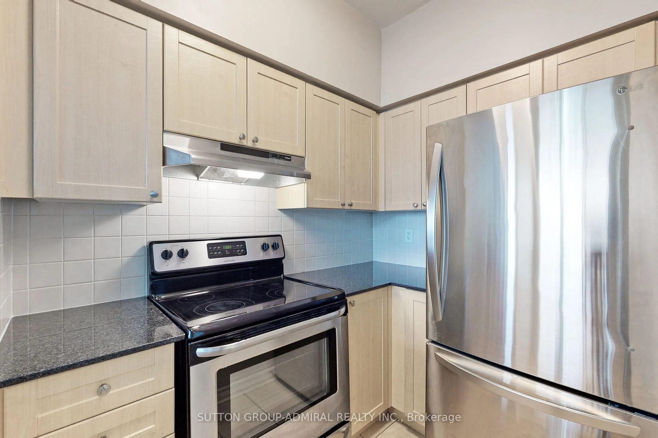 15 North Park Road, #1606