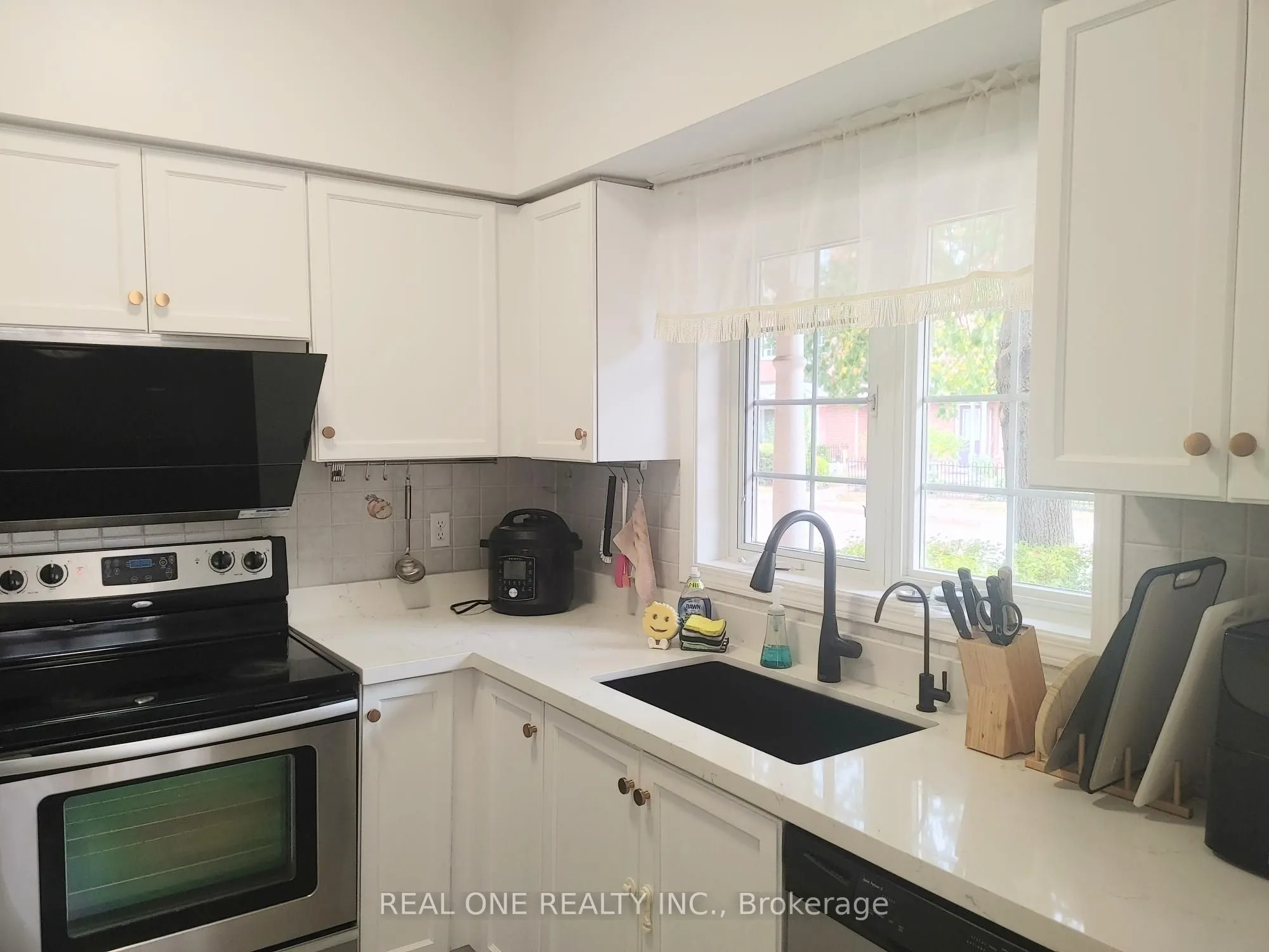 12 St Moritz Way, #13A