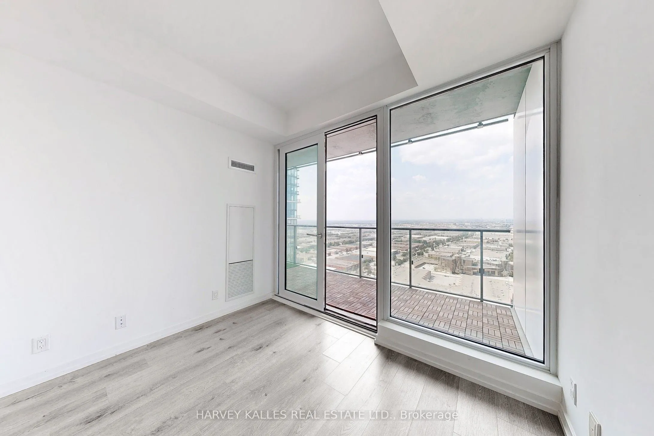 7890 Jane Street, #2807