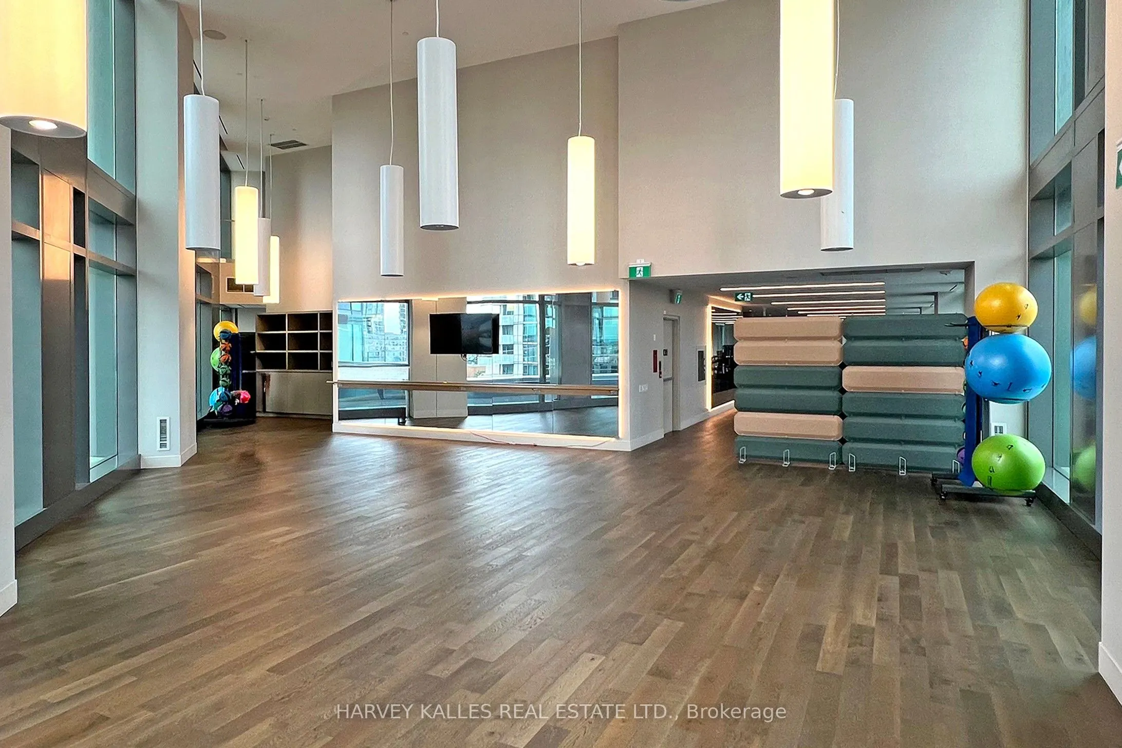 7890 Jane Street, #2807