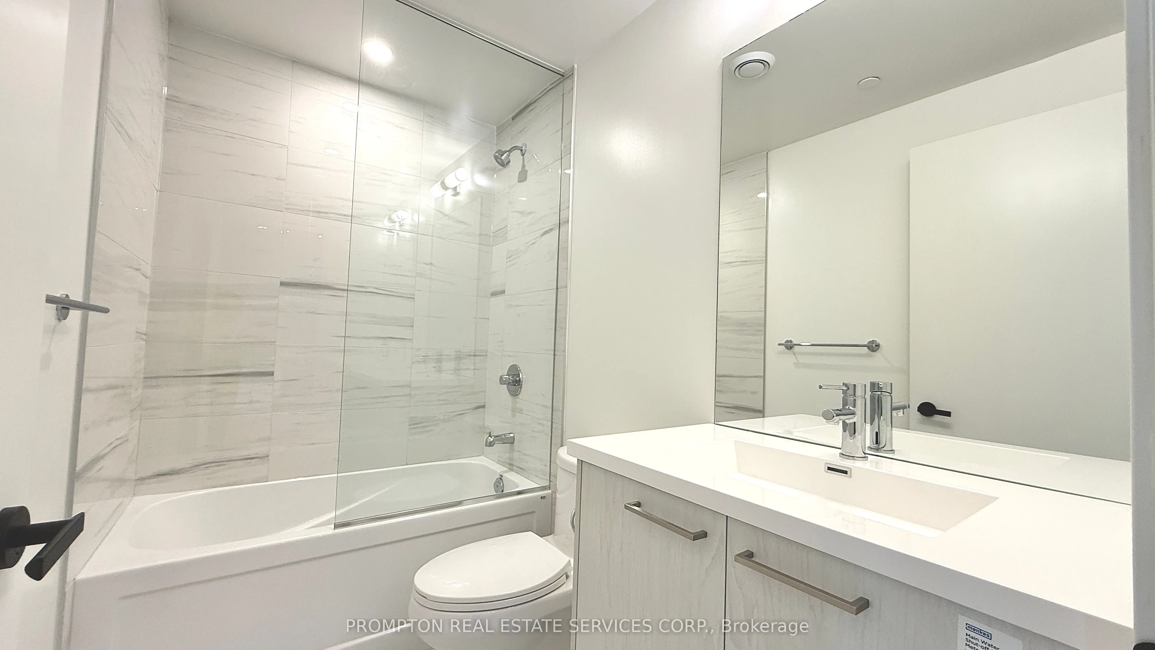 28 Interchange Way, #3002