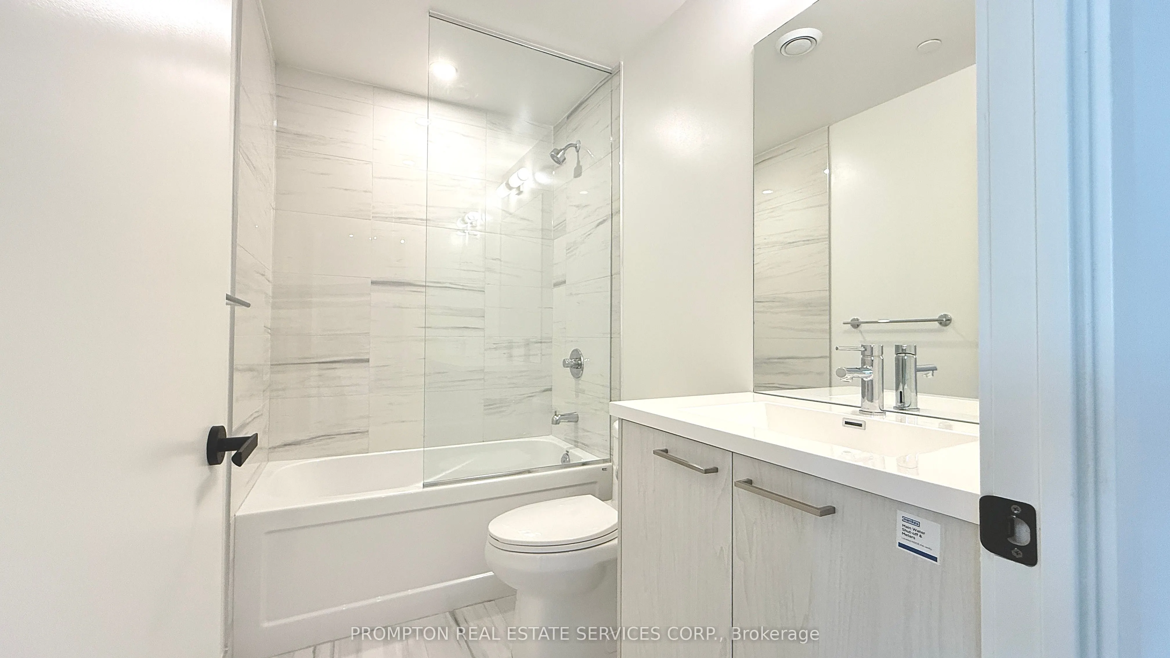 28 Interchange Way, #3002