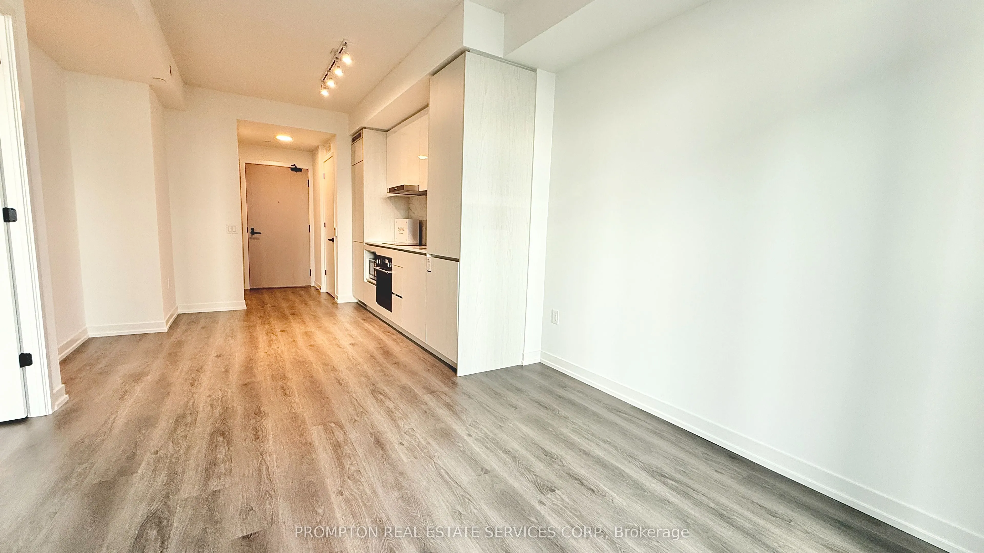 28 Interchange Way, #3002