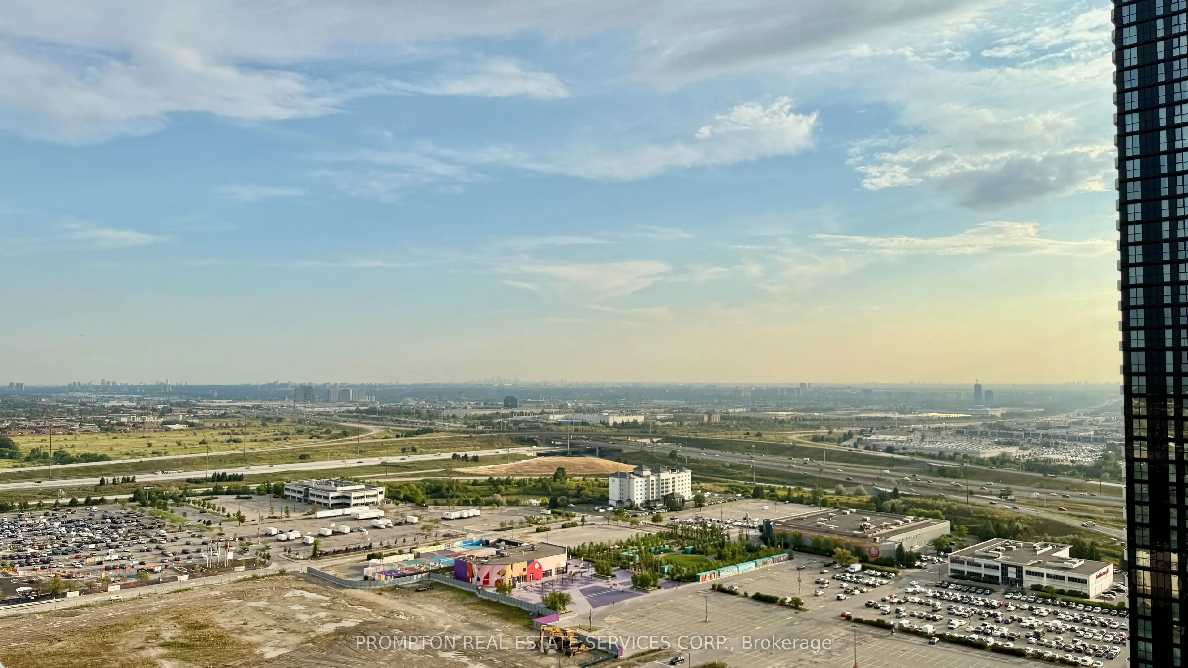 28 Interchange Way, #3002