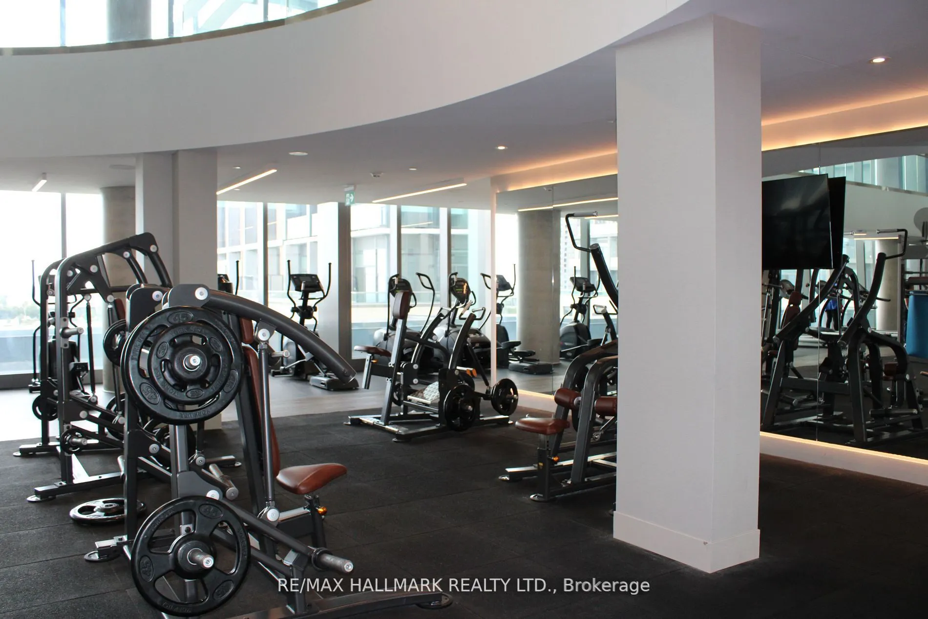 1000 portage Parkway, #5008