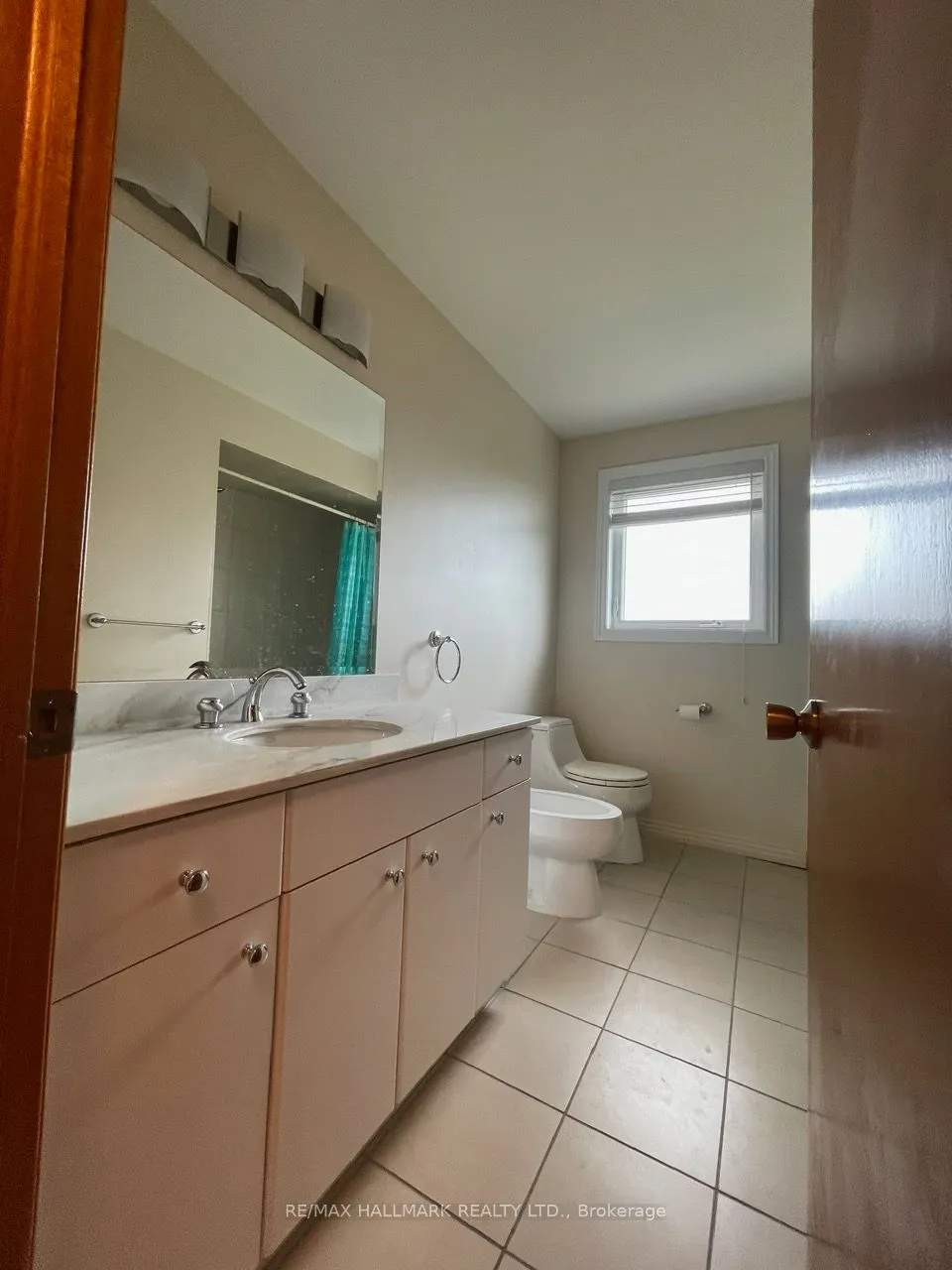 227 Elgin Mills(MAIN FLOOR) Road W