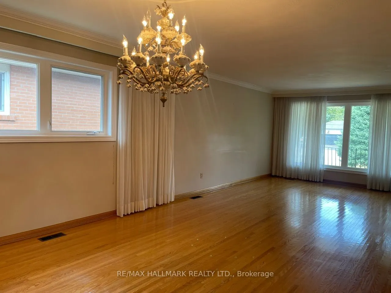 227 Elgin Mills(MAIN FLOOR) Road W