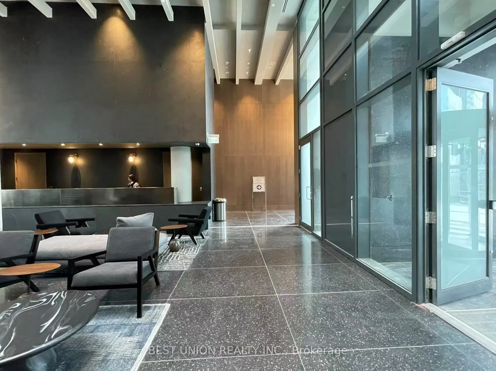 28 Interchange Way, #2812