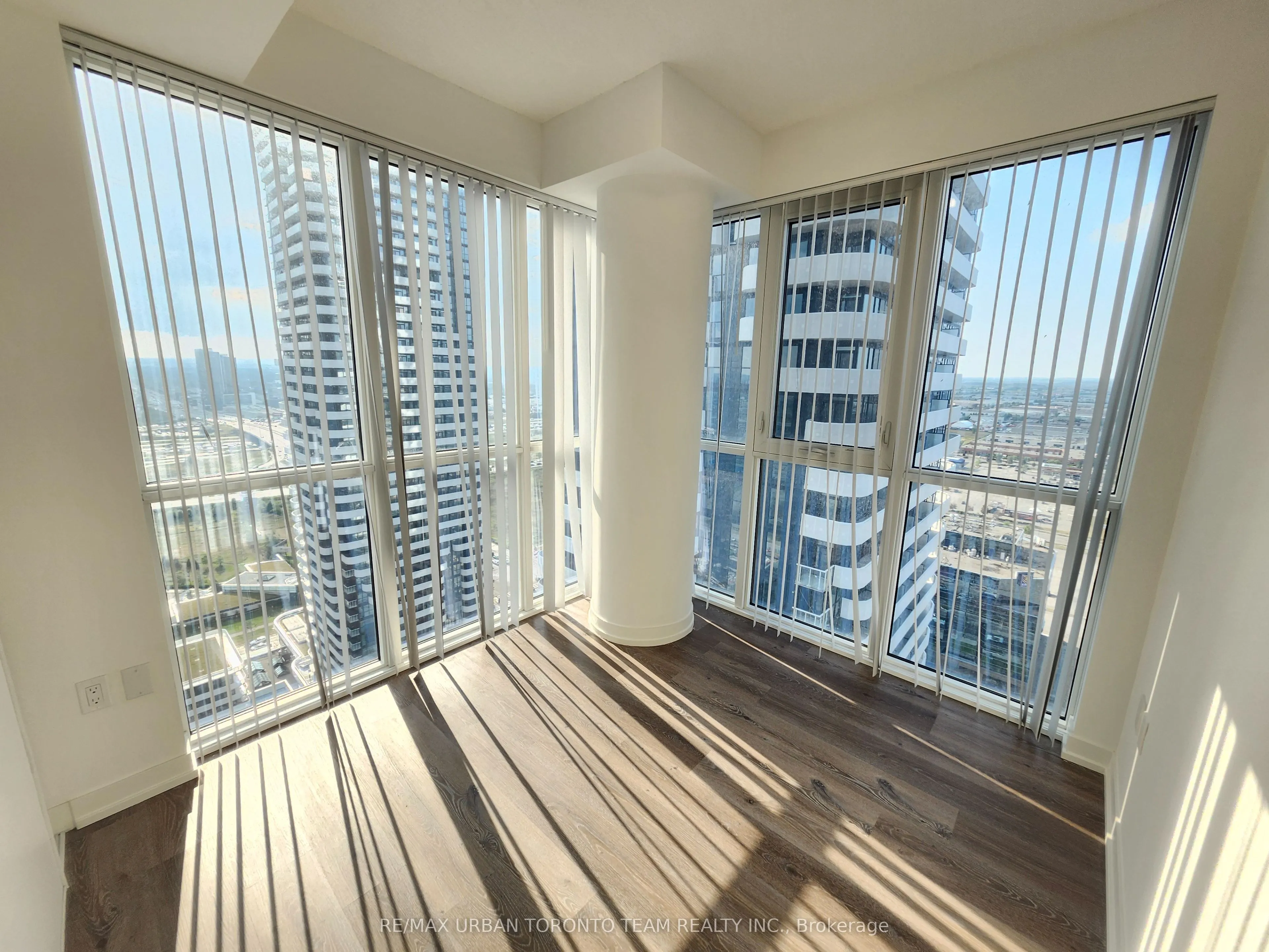 28 Interchange Way, #3203