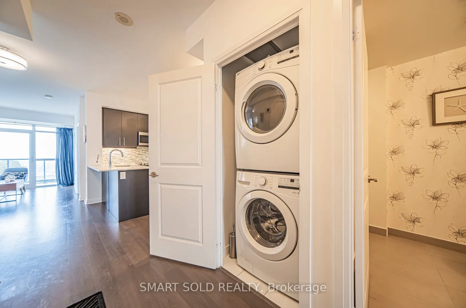 55 Oneida Crescent, #603