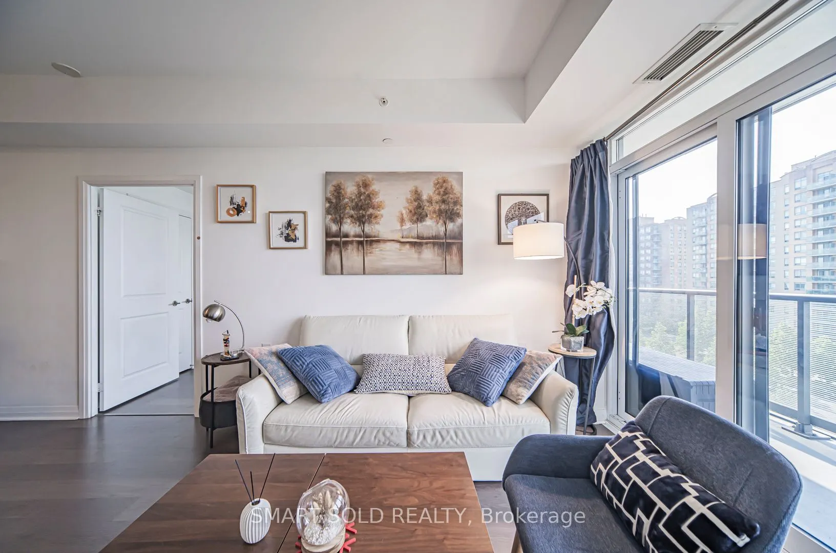 55 Oneida Crescent, #603