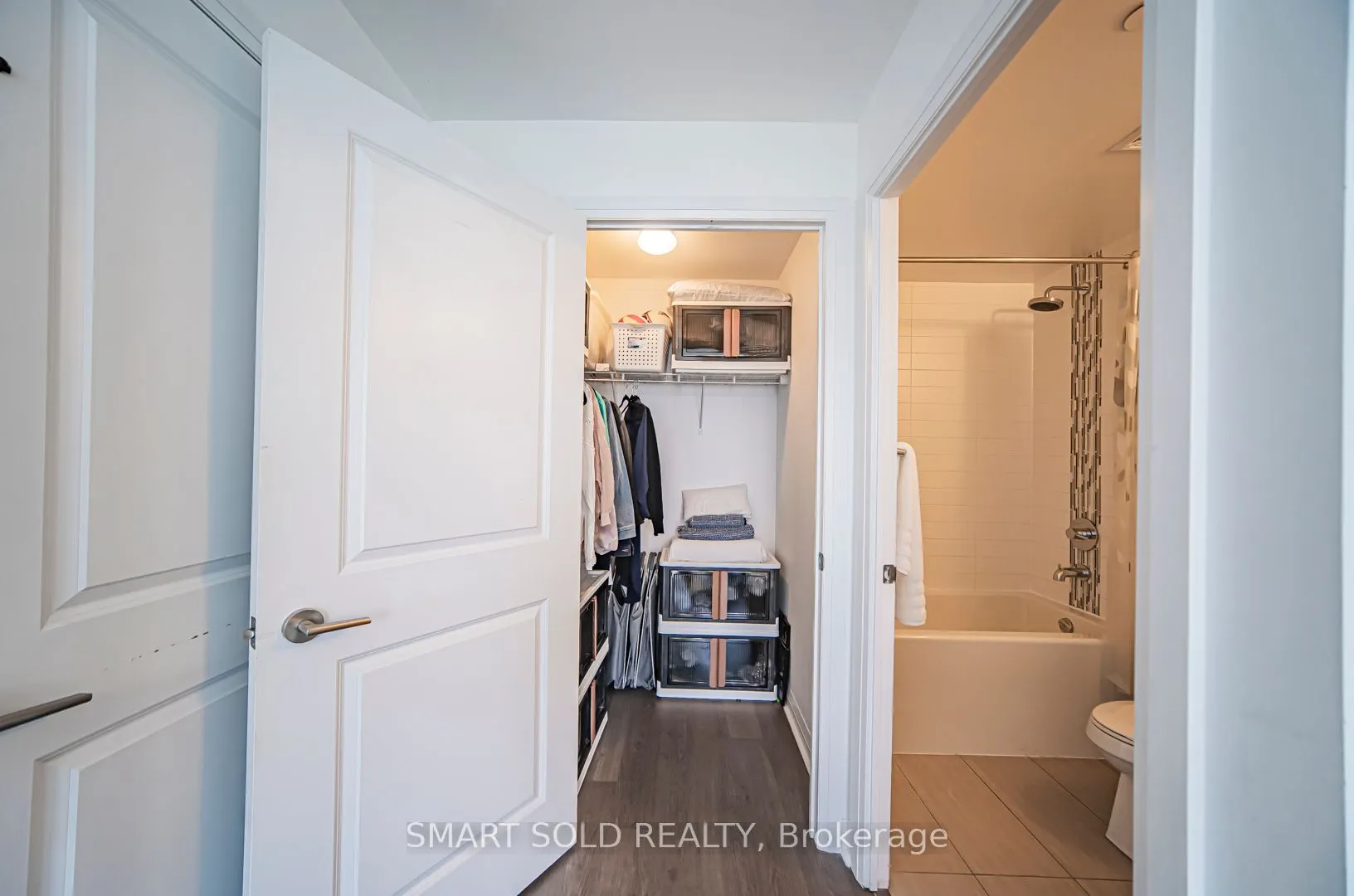 55 Oneida Crescent, #603