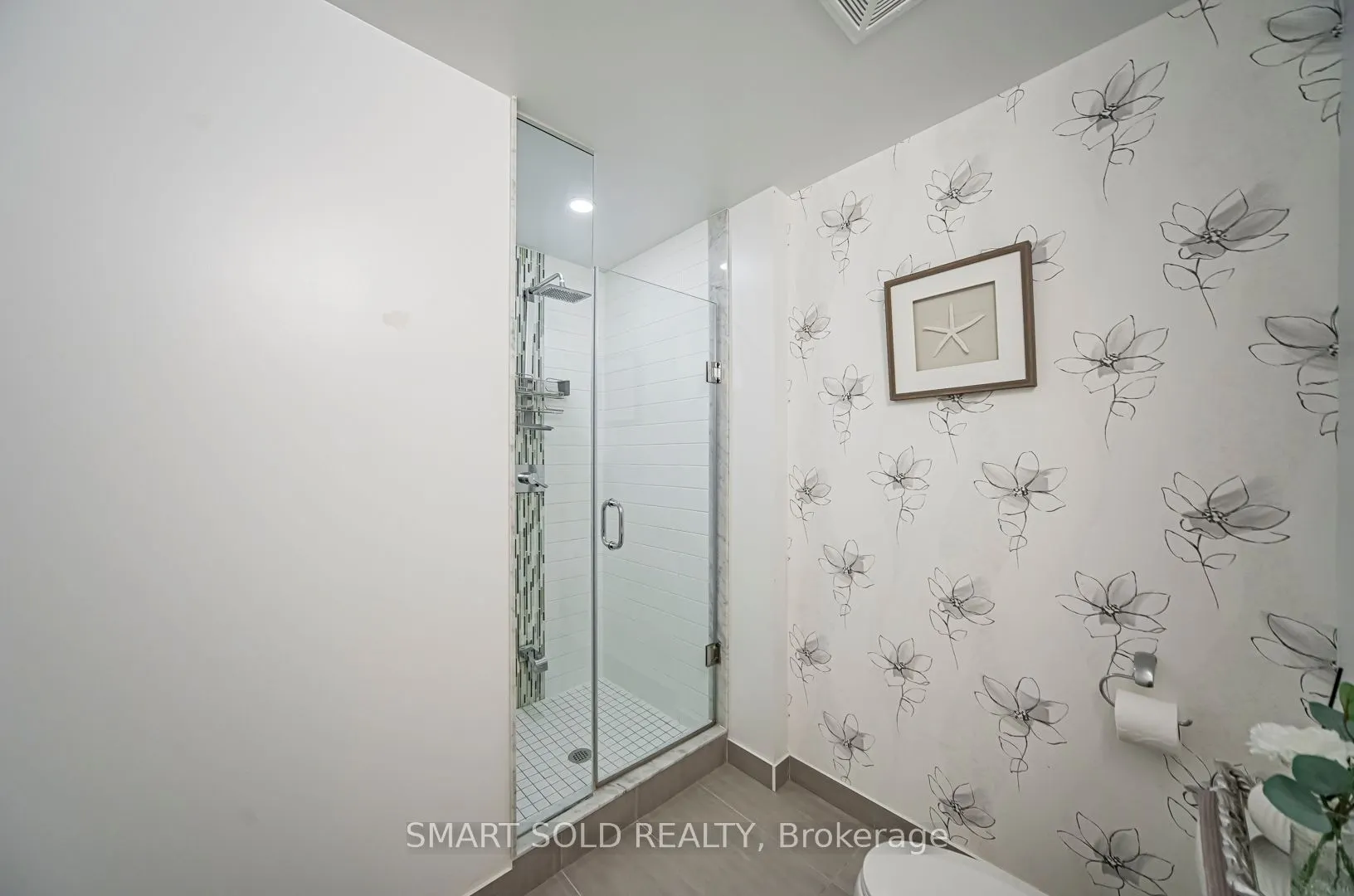 55 Oneida Crescent, #603