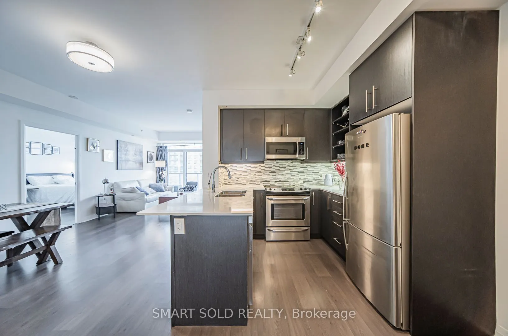 55 Oneida Crescent, #603