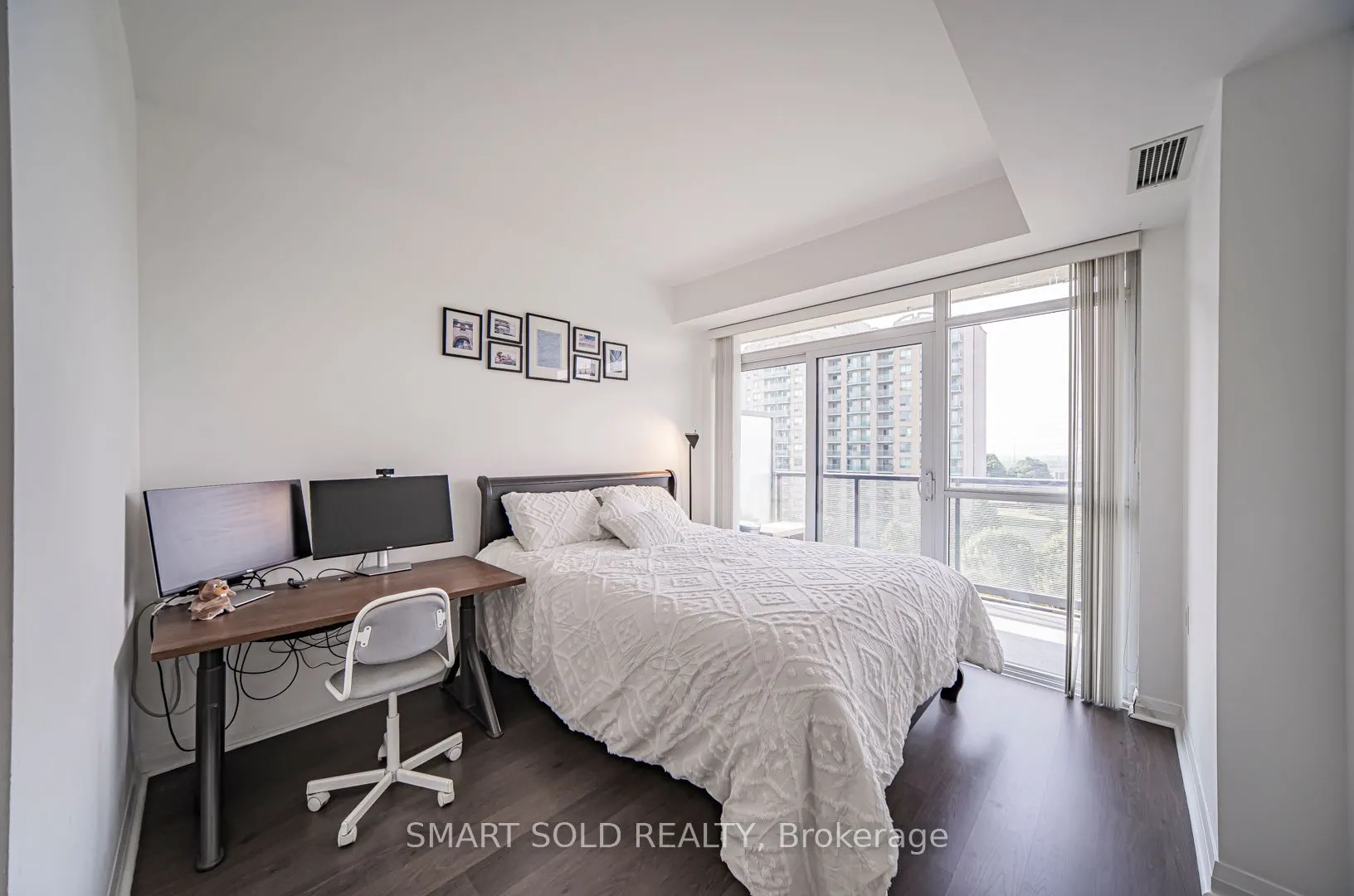 55 Oneida Crescent, #603