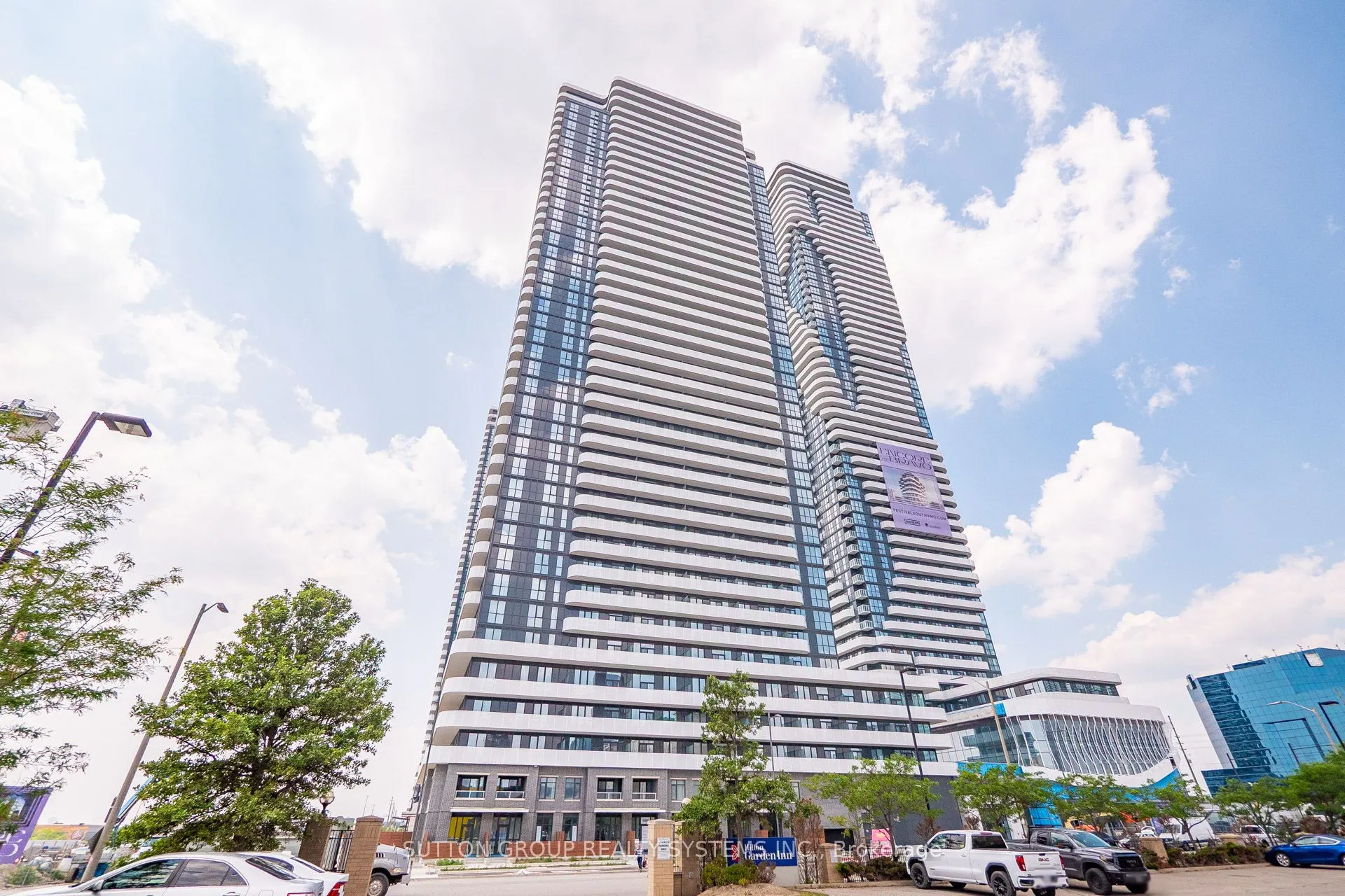 28 Interchange Way, #1502
