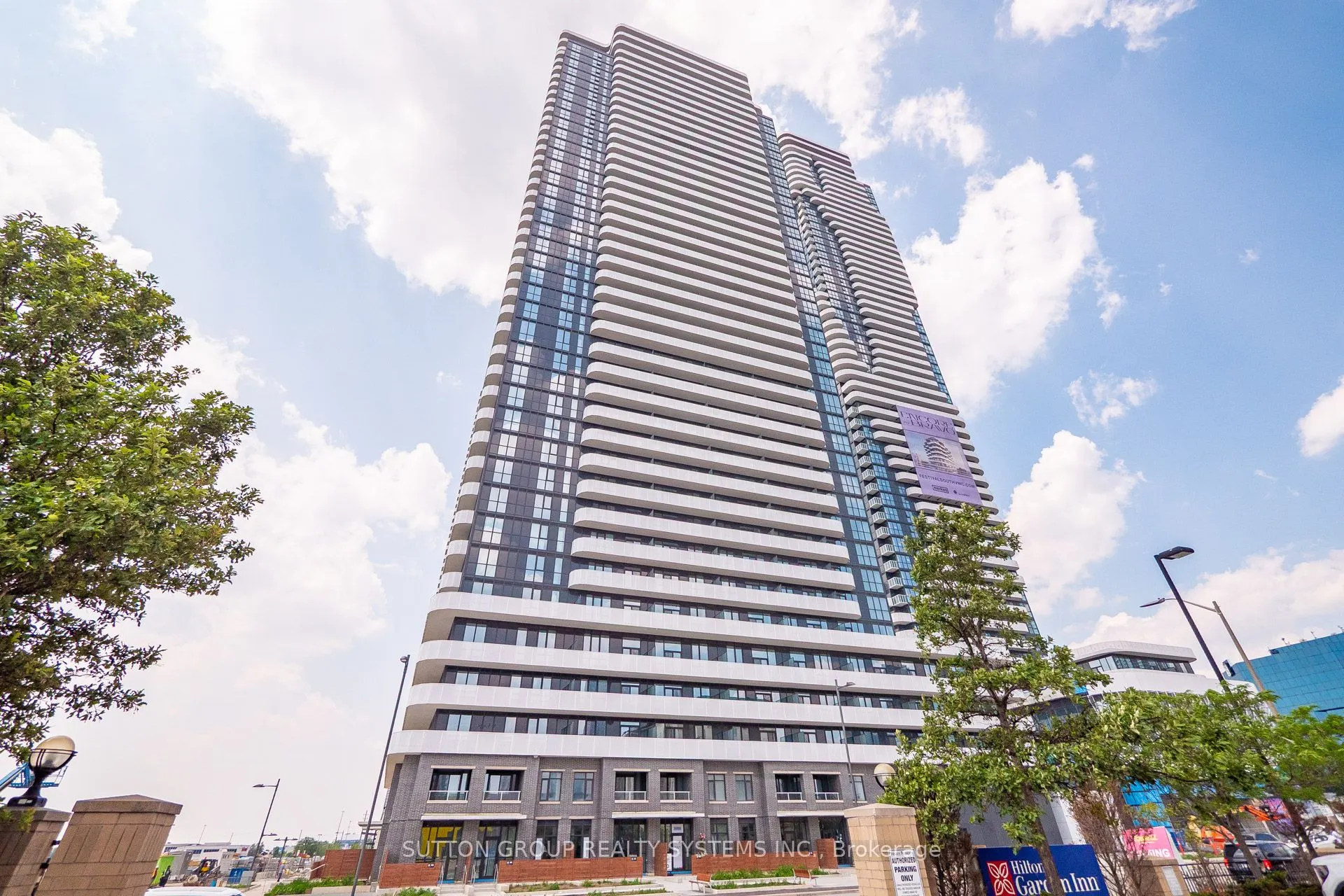 28 Interchange Way, #1502